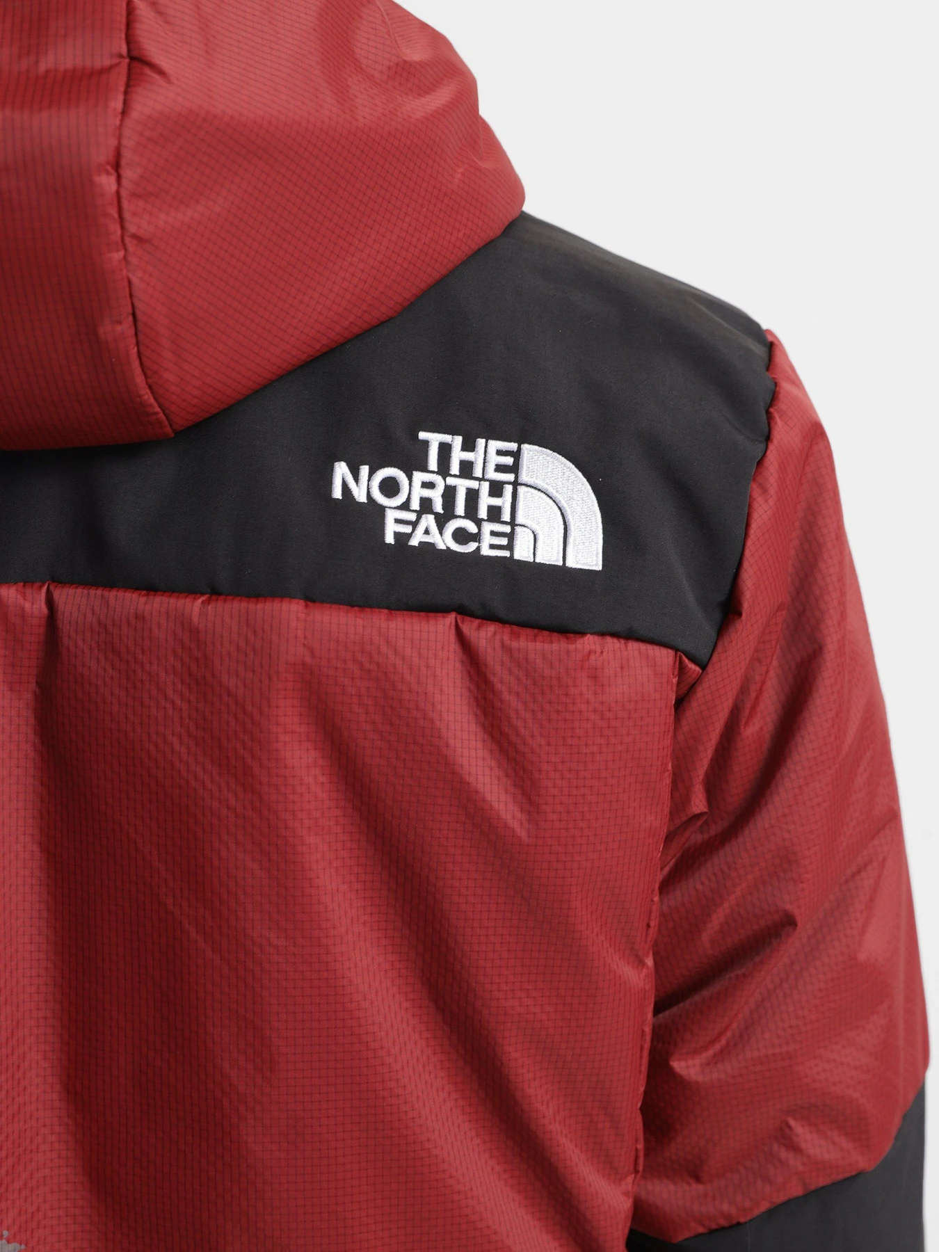 Куртки и дубленки The North Face Himalayan Light Synth Hoodie модель NF0A3L2GBDQ1 Фото