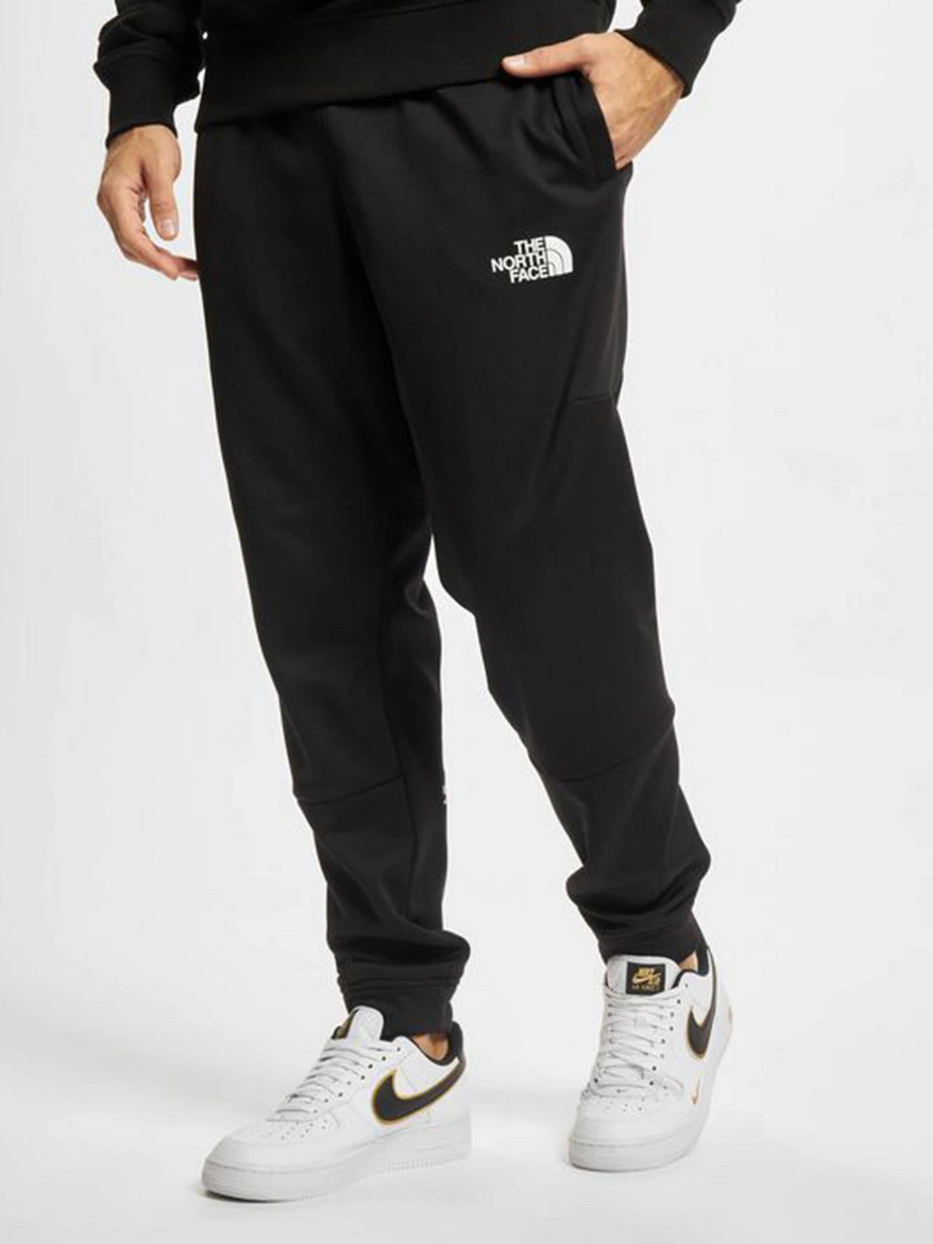 Брюки The North Face Mountain Herre модель NF0A5IETKX71 Брюки The North Face Mountain Herre модель NF0A5IETKX71 Фото
