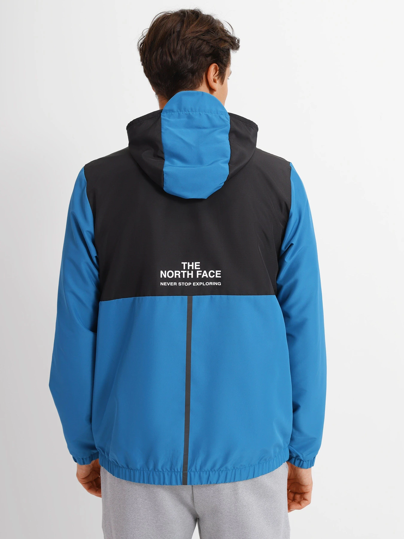 Куртки та дублянки The North Face MEN'S MOUNTAIN ATHLETICS WIND ANORAK модель NF0A5IEONTQ1 Куртки та дублянки The North Face MEN'S MOUNTAIN ATHLETICS WIND ANORAK модель NF0A5IEONTQ1 Фото