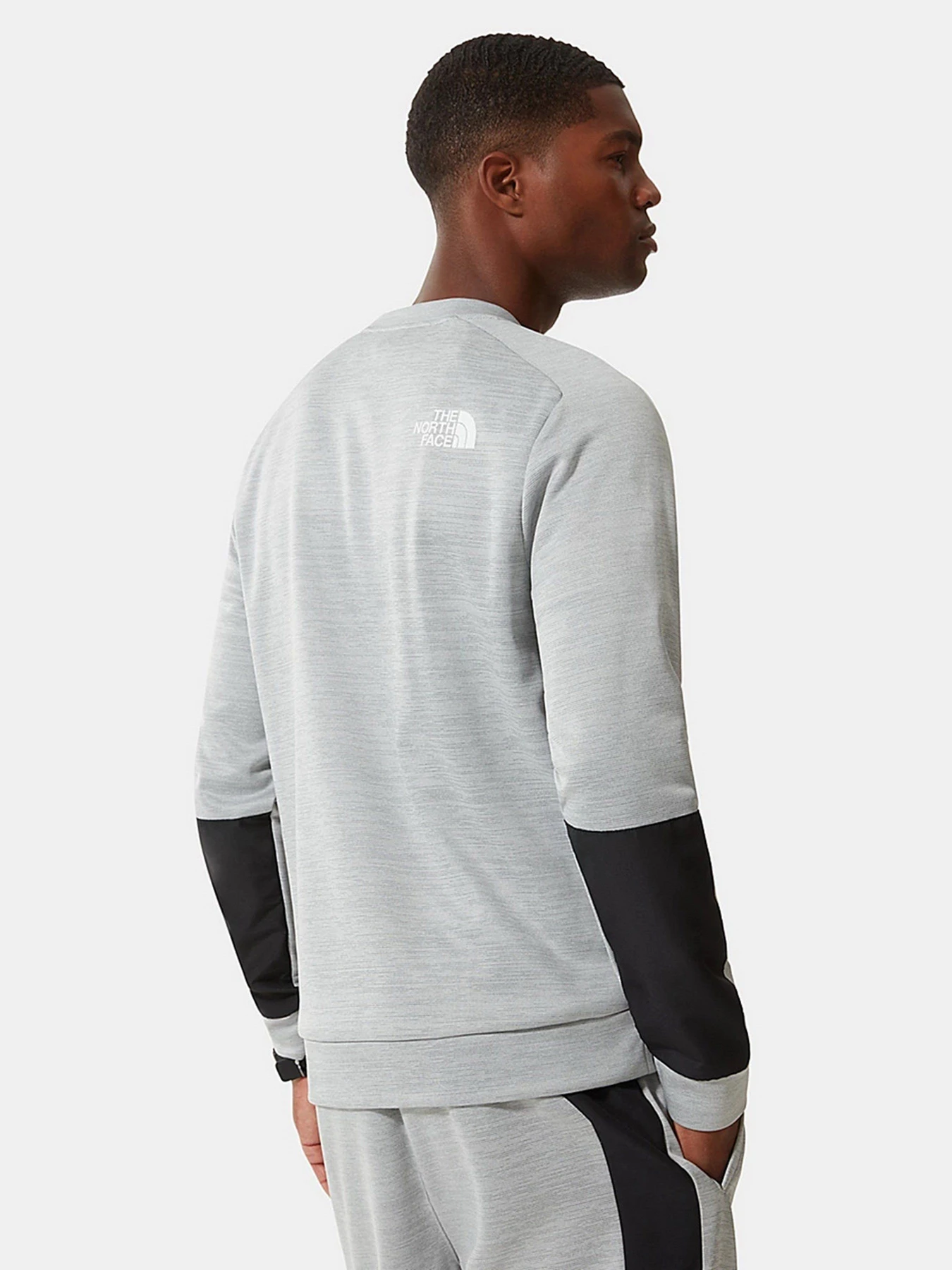 Худи и свитшоты The North Face Ma Crew модель NF0A5IERGAU1 Худи и свитшоты The North Face Ma Crew модель NF0A5IERGAU1 Фото