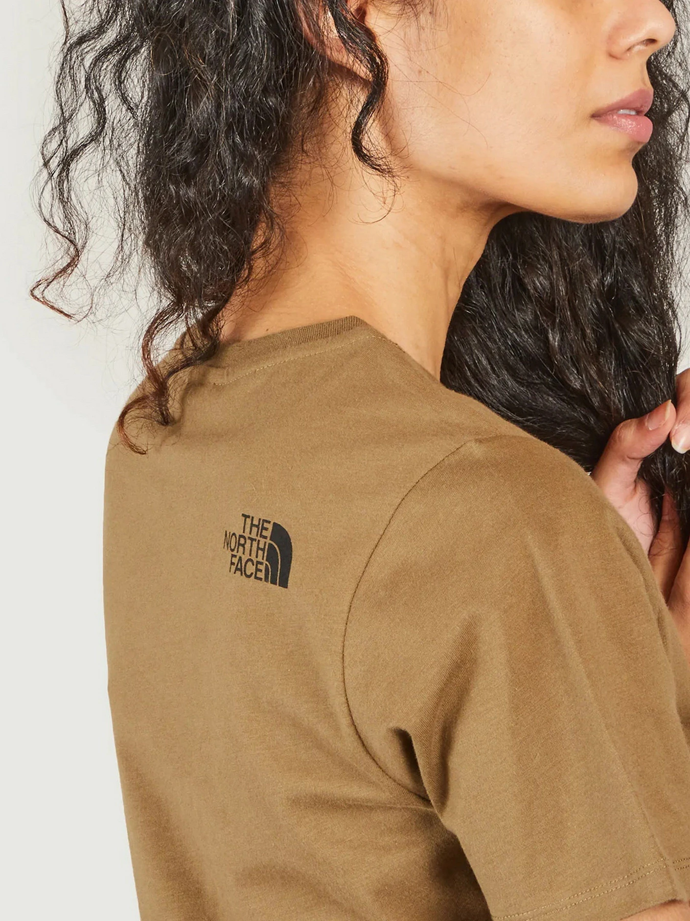 Футболки і поло The North Face Simple Dome модель NF0A7R3937U1 Футболки і поло The North Face Simple Dome модель NF0A7R3937U1 Фото