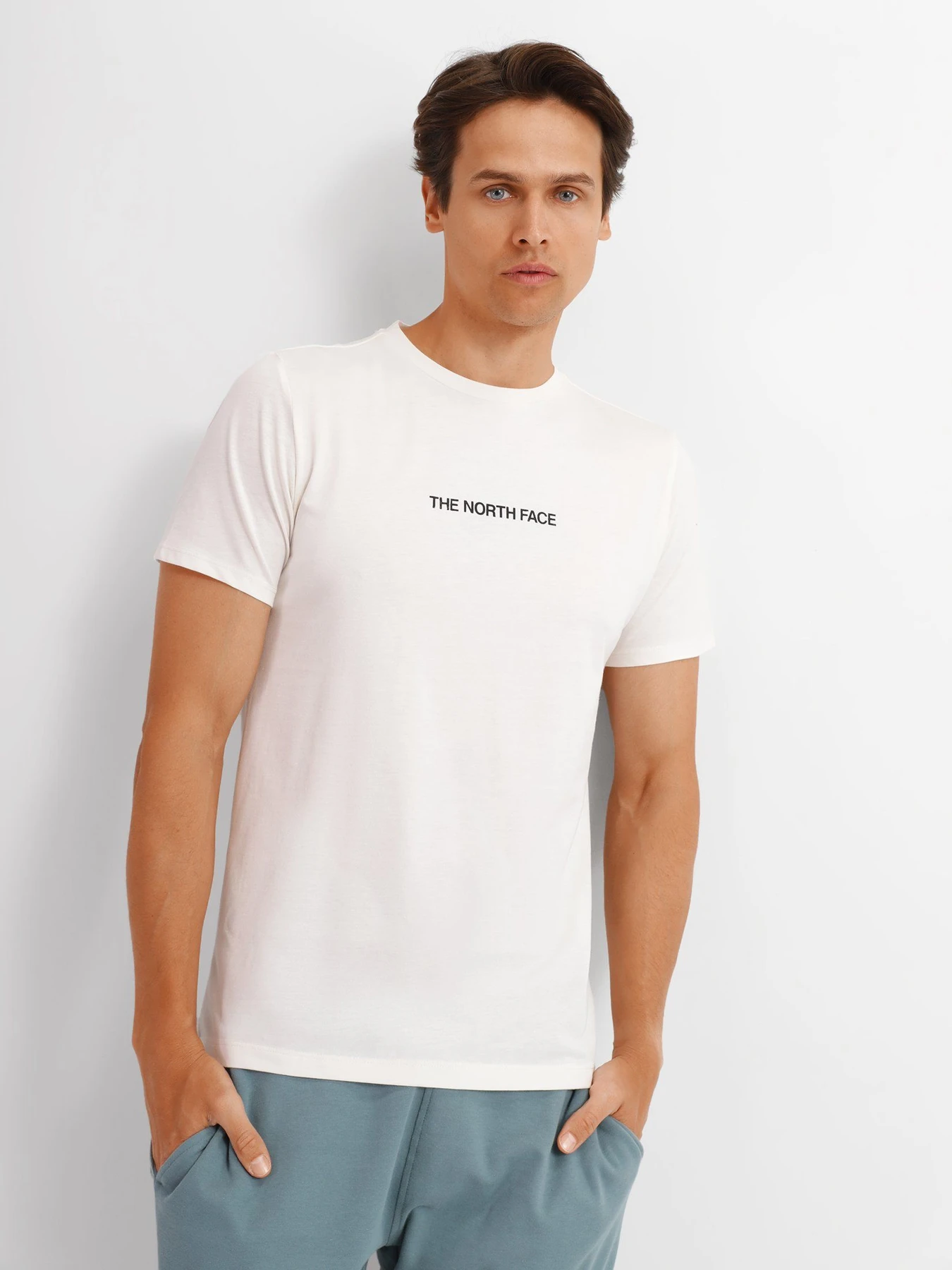 Футболки и поло The North Face Foundation Tee модель NF0A55EFN3N1 Футболки и поло The North Face Foundation Tee модель NF0A55EFN3N1 Фото