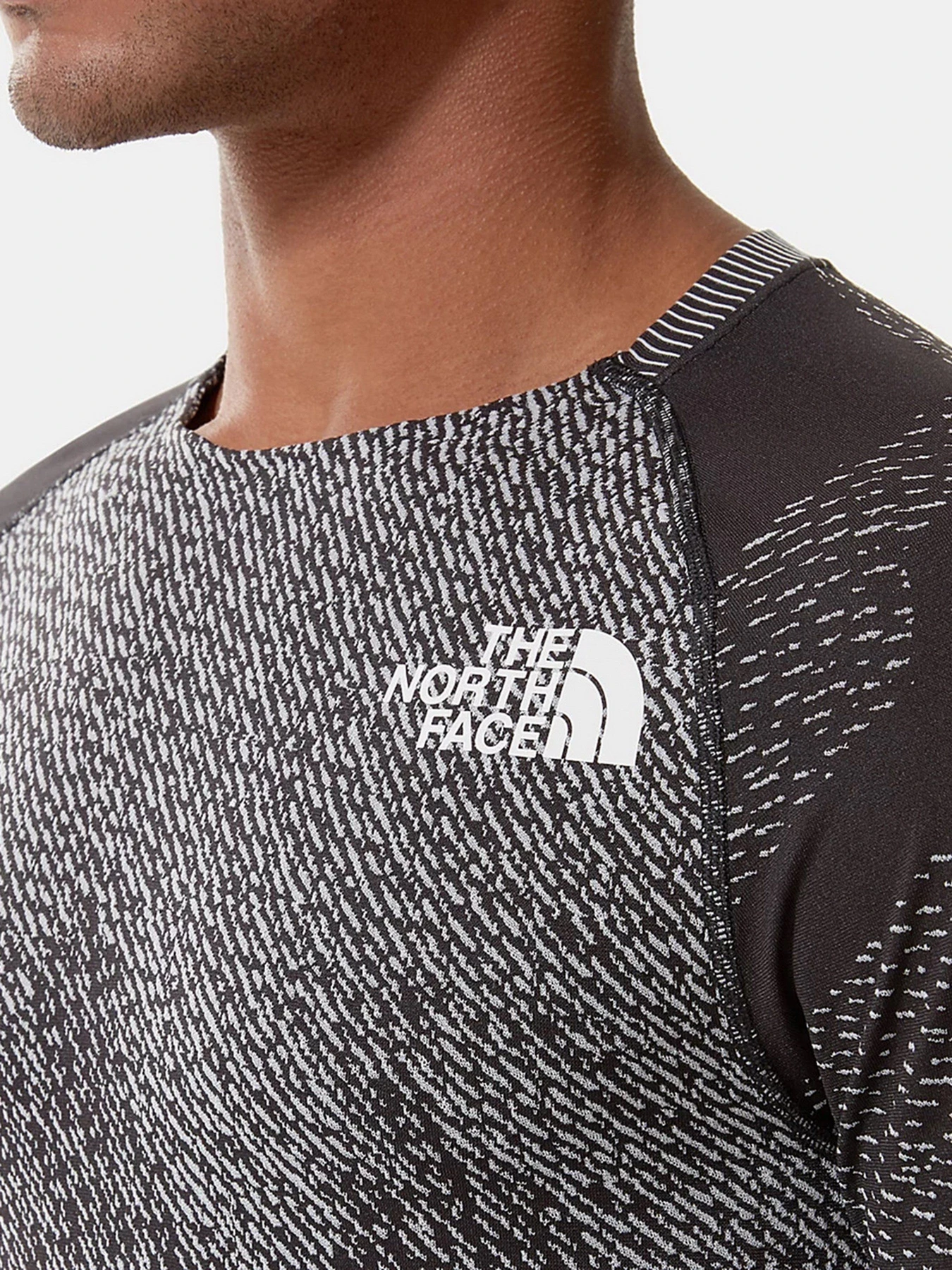 Худі та світшоти The North Face Flight Seamless модель NF0A5J6VKY41 Худі та світшоти The North Face Flight Seamless модель NF0A5J6VKY41 Фото