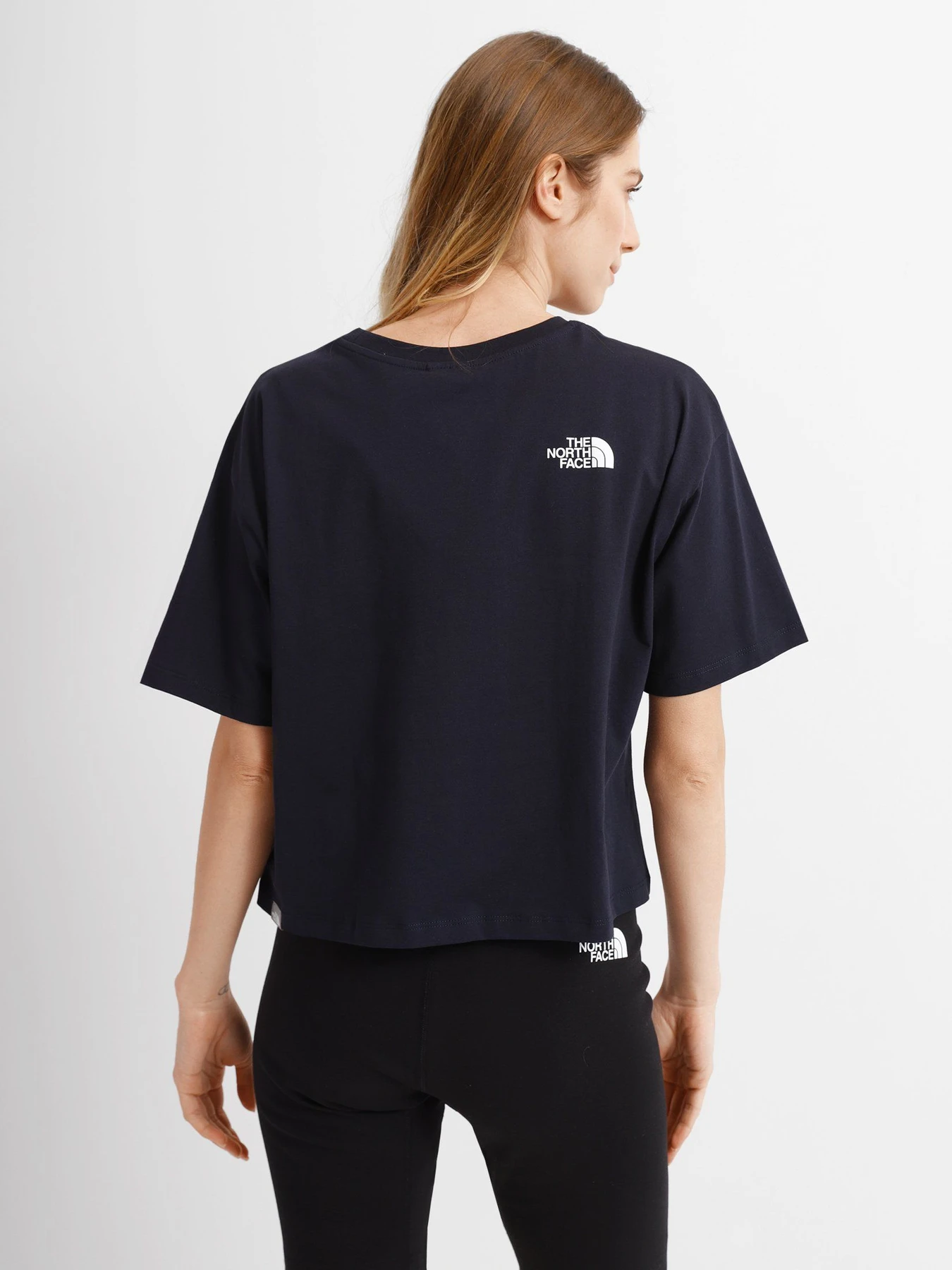 Футболки и поло The North Face W Cropped Easy Tee модель NF0A4T1RRG11 Футболки и поло The North Face W Cropped Easy Tee модель NF0A4T1RRG11 Фото