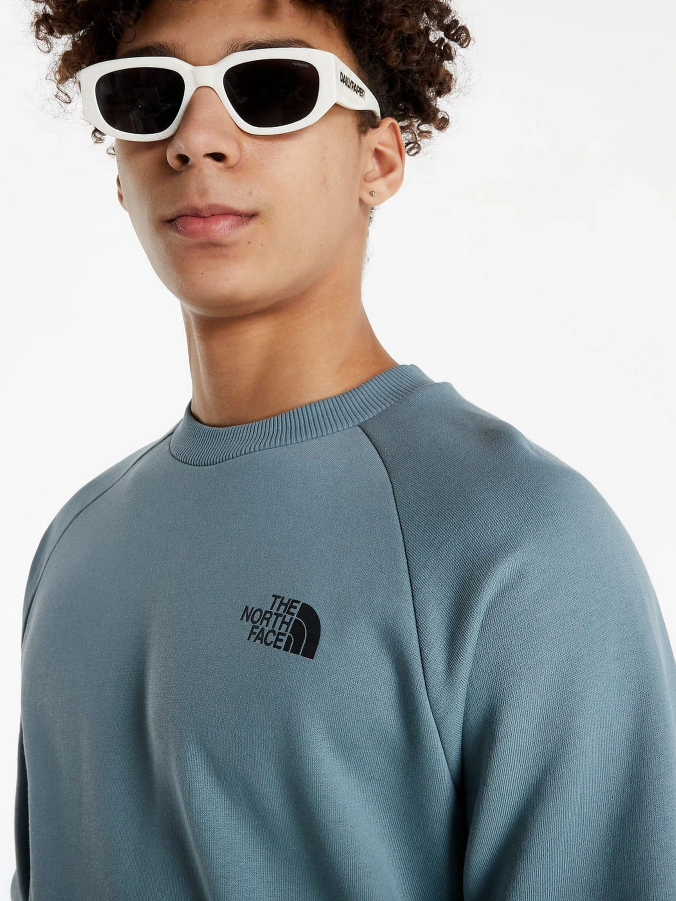 Худі та світшоти The North Face Redbox модель NF0A4SZ9A9L1 Фото