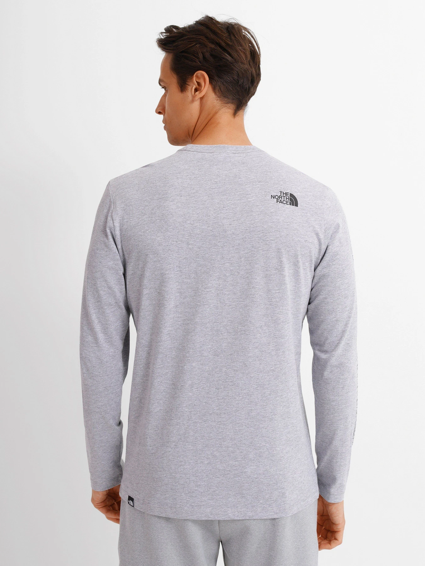 Худи и свитшоты The North Face Coordinates модель NF0A5IG9DYX1 Худи и свитшоты The North Face Coordinates модель NF0A5IG9DYX1 Фото