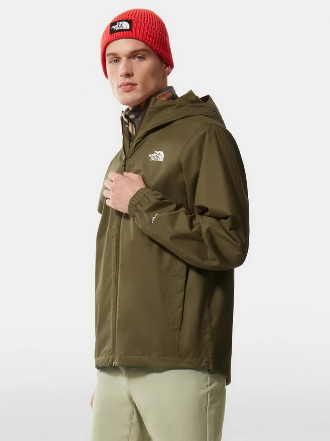 Куртки и дубленки The North Face Quest модель NF00A8AZUXE1 Фото