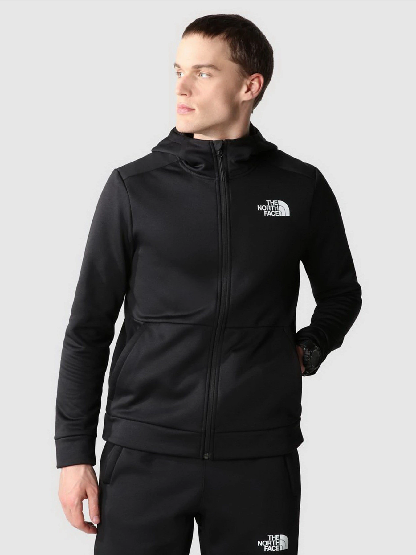 Худи и свитшоты The North Face Mountain Athletics модель NF0A7ZAJJK31 Фото