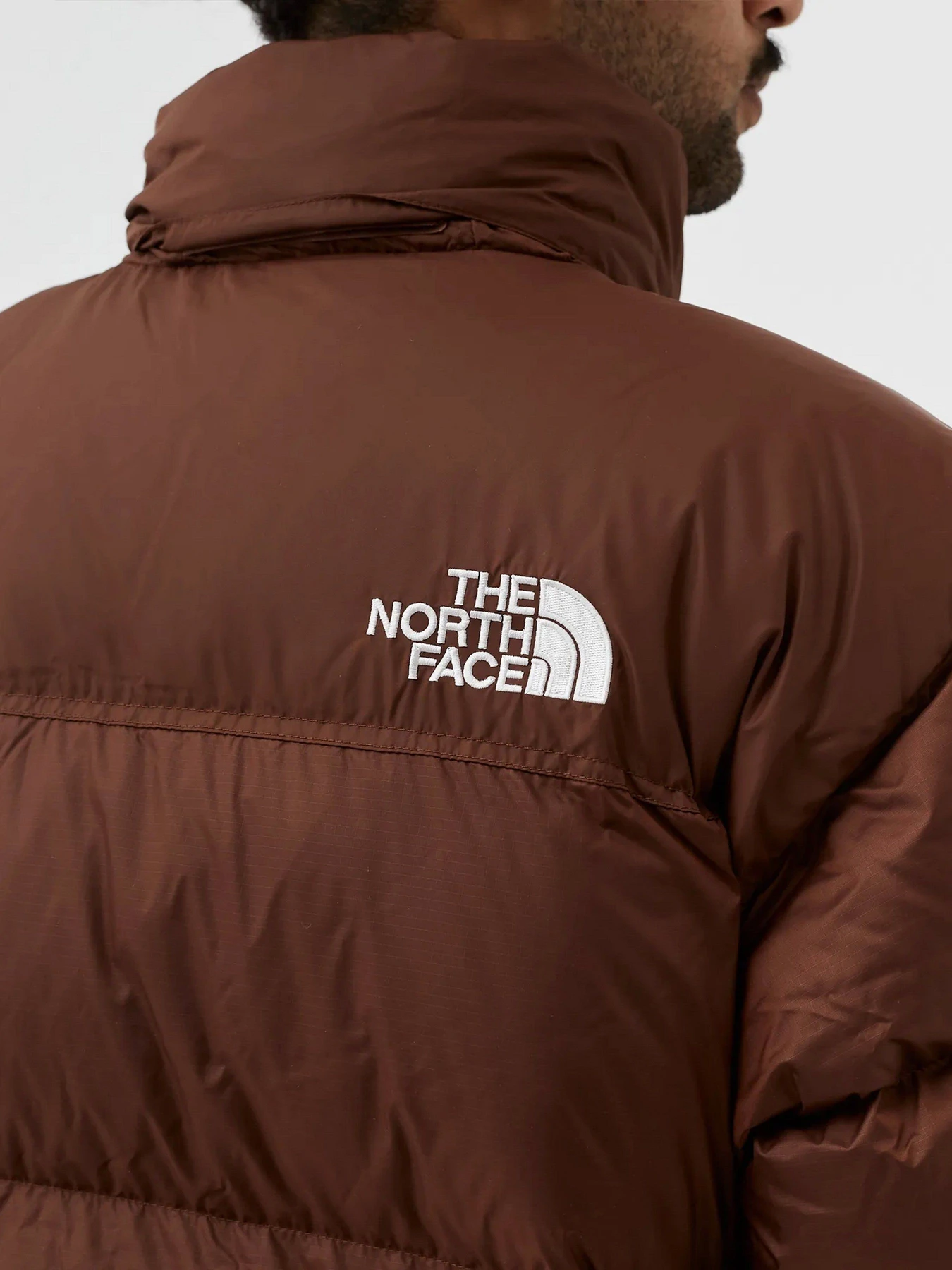 Куртки та дублянки The North Face Retro Nuptse 1996 модель NF0A3C8D6S21 Куртки та дублянки The North Face Retro Nuptse 1996 модель NF0A3C8D6S21 Фото