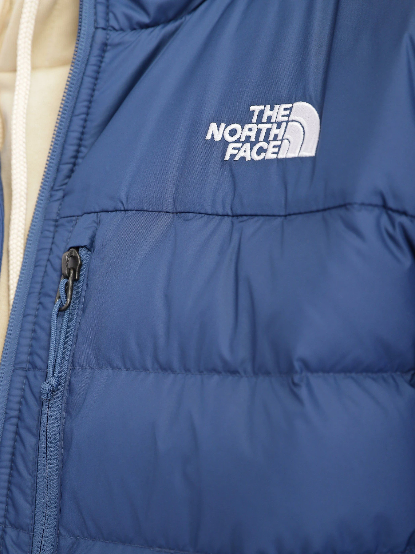 Куртки та дублянки The North Face Aconcagua 2 модель NF0A4R26HDC1 Фото