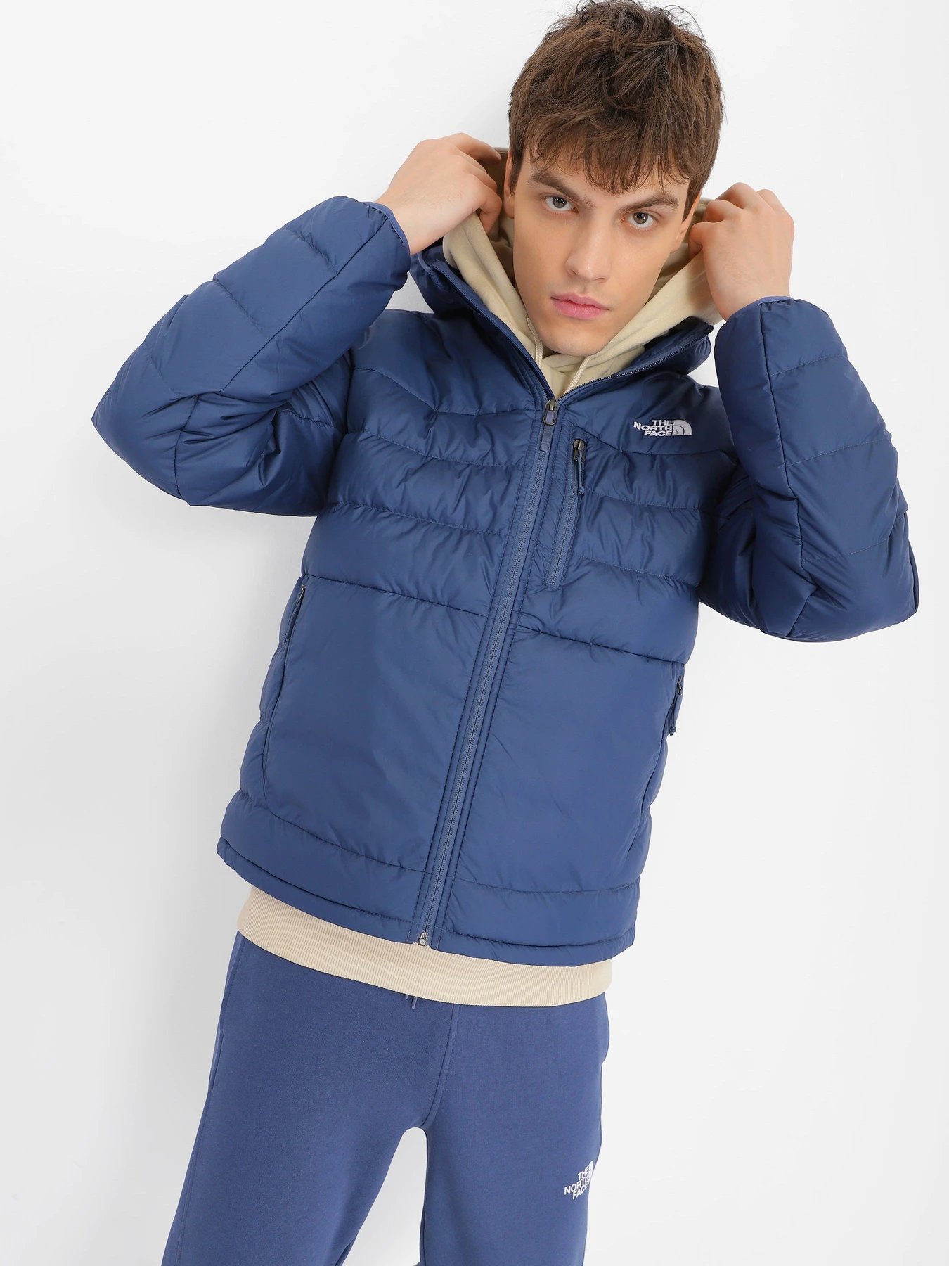 Куртки та дублянки The North Face Aconcagua 2 модель NF0A4R26HDC1 Фото