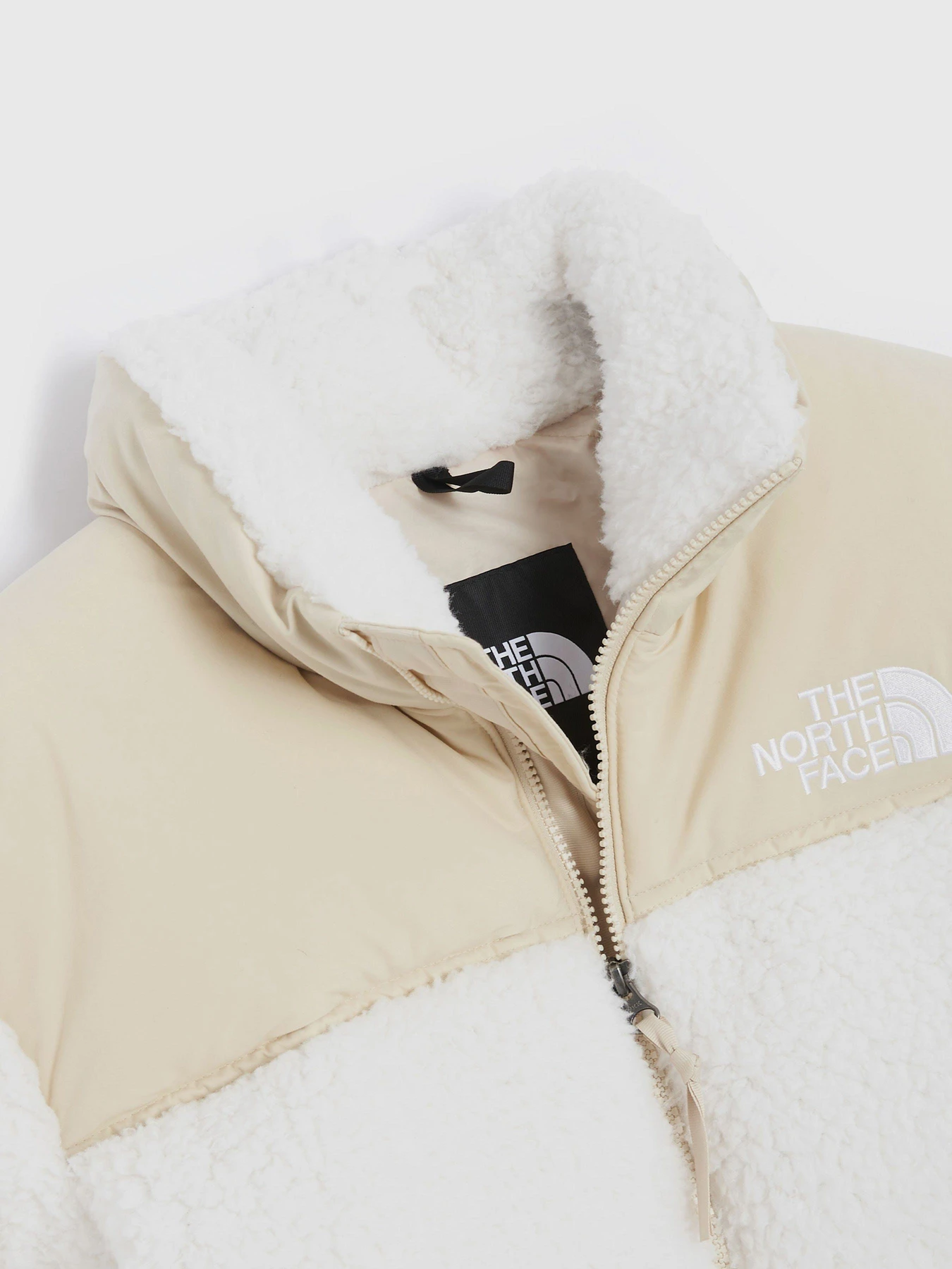 Куртки и дубленки The North Face Sherpa Nuptse модель NF0A5A844U01 Фото