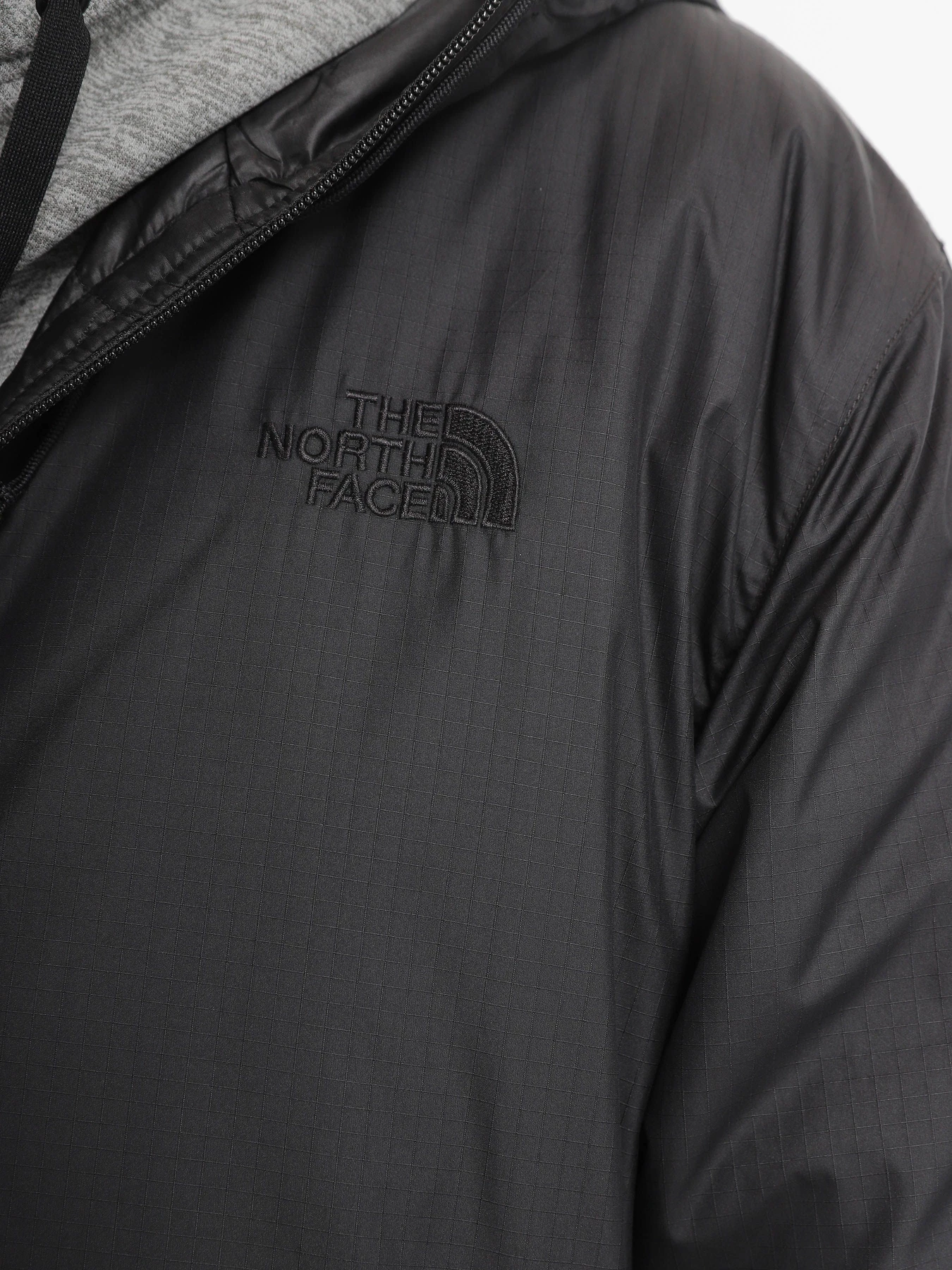 Куртки и дубленки The North Face AUBURN модель NF0A7UJIJK31 Куртки и дубленки The North Face AUBURN модель NF0A7UJIJK31 Фото