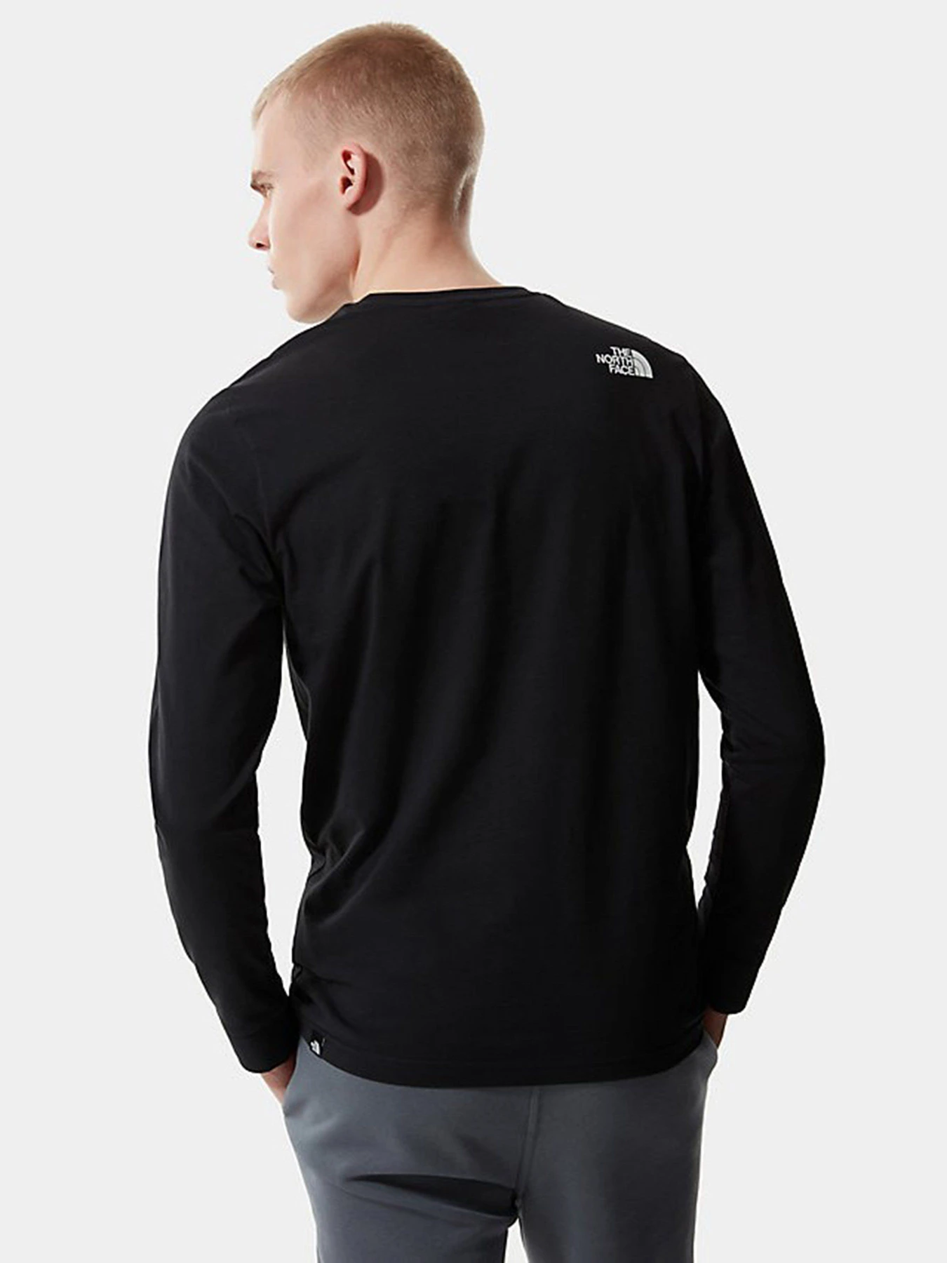 Худи и свитшоты The North Face Simple Dome модель NF0A3L3BJK31 Худи и свитшоты The North Face Simple Dome модель NF0A3L3BJK31 Фото