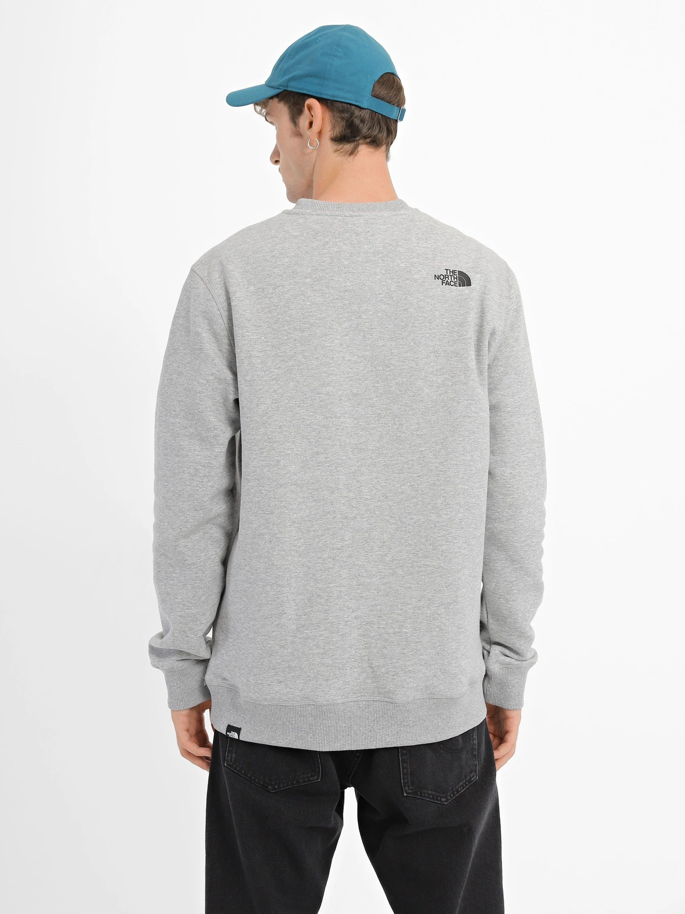 Худи и свитшоты The North Face Fine Crewneck модель NF0A7X1LDYX1 Худи и свитшоты The North Face Fine Crewneck модель NF0A7X1LDYX1 Фото