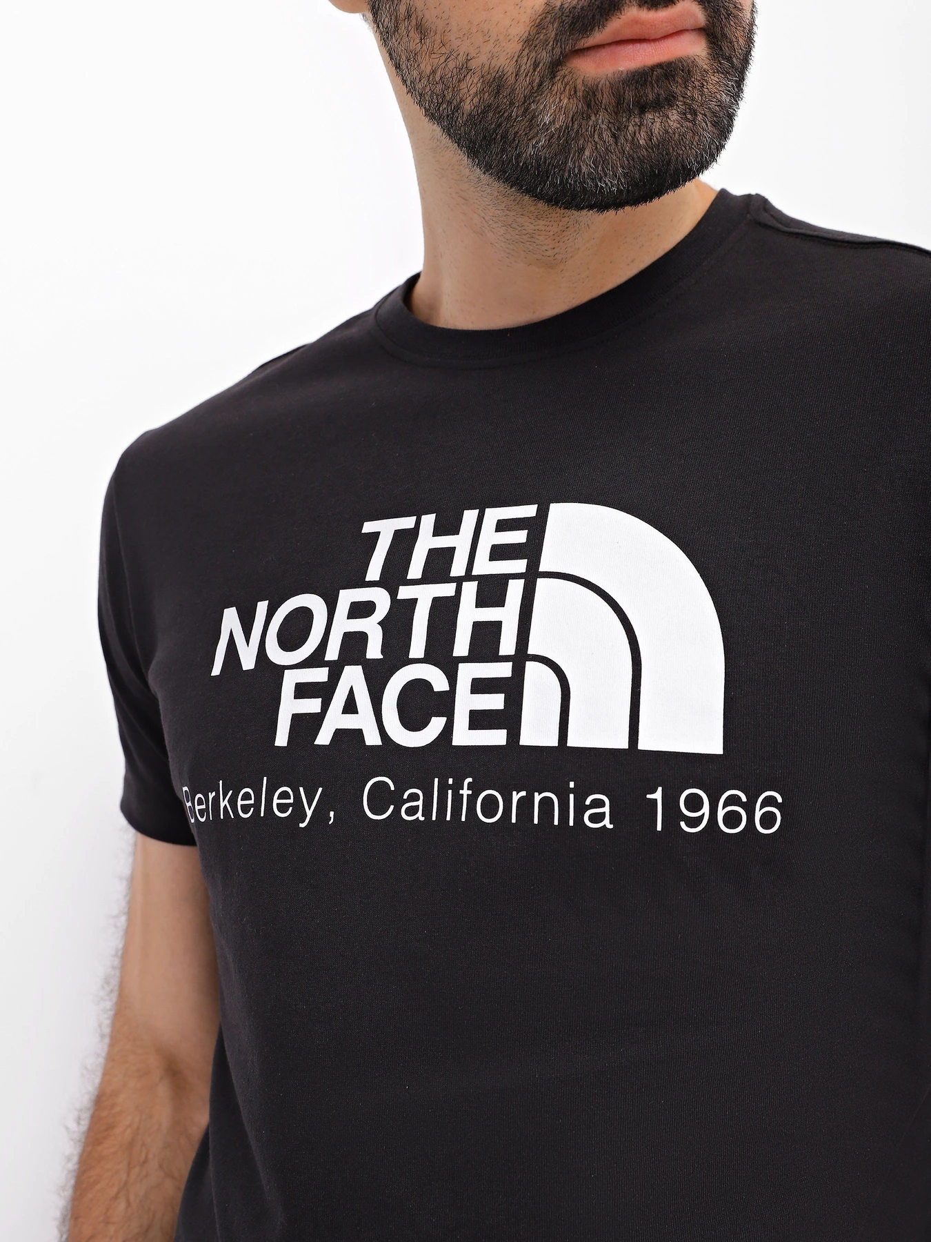 Футболки і поло The North Face BERKELEY CALIFORNIA модель NF0A55GEJK31 Футболки і поло The North Face BERKELEY CALIFORNIA модель NF0A55GEJK31 Фото