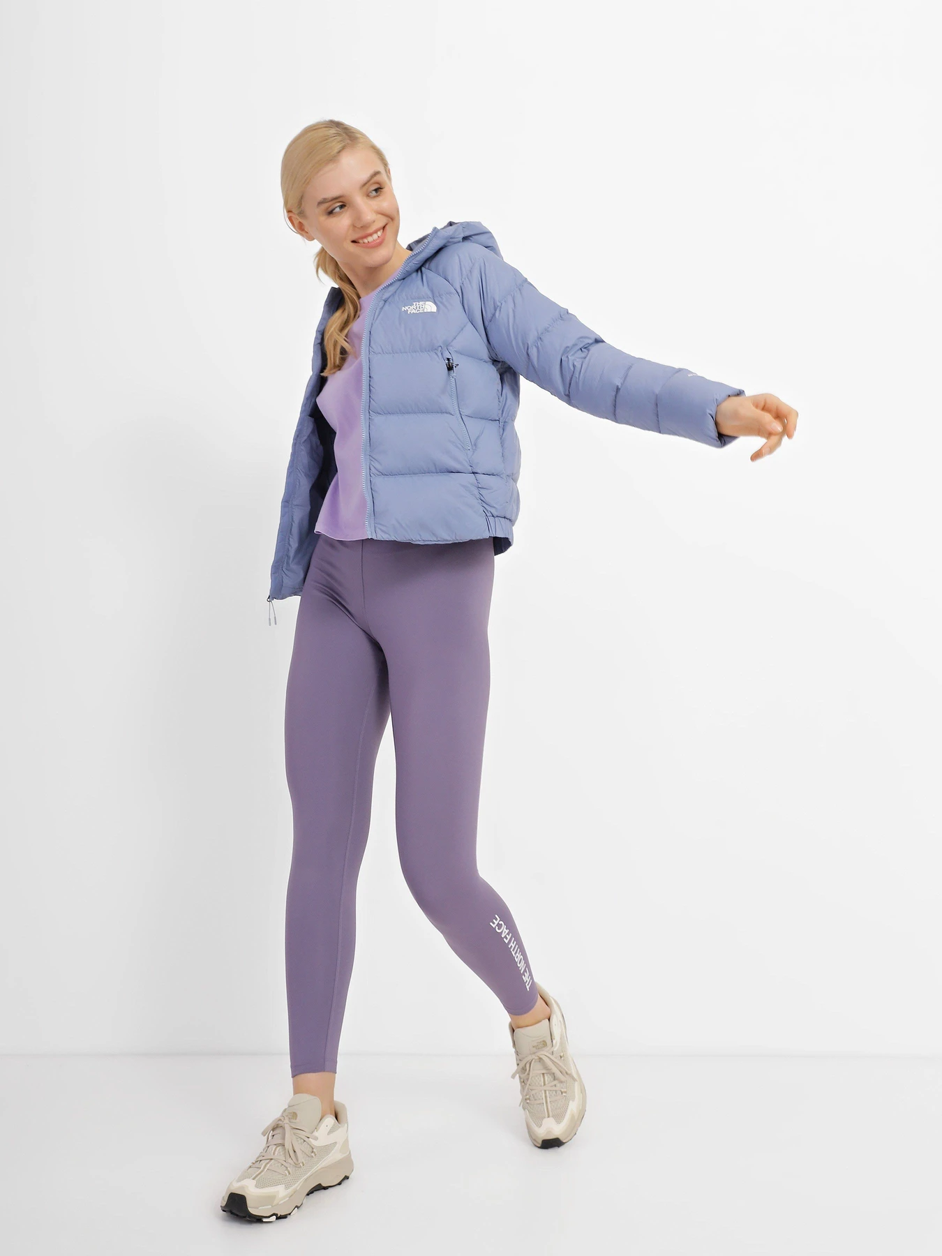 Куртки и дубленки The North Face Hyalite Down модель NF0A3Y4R73A1 Фото