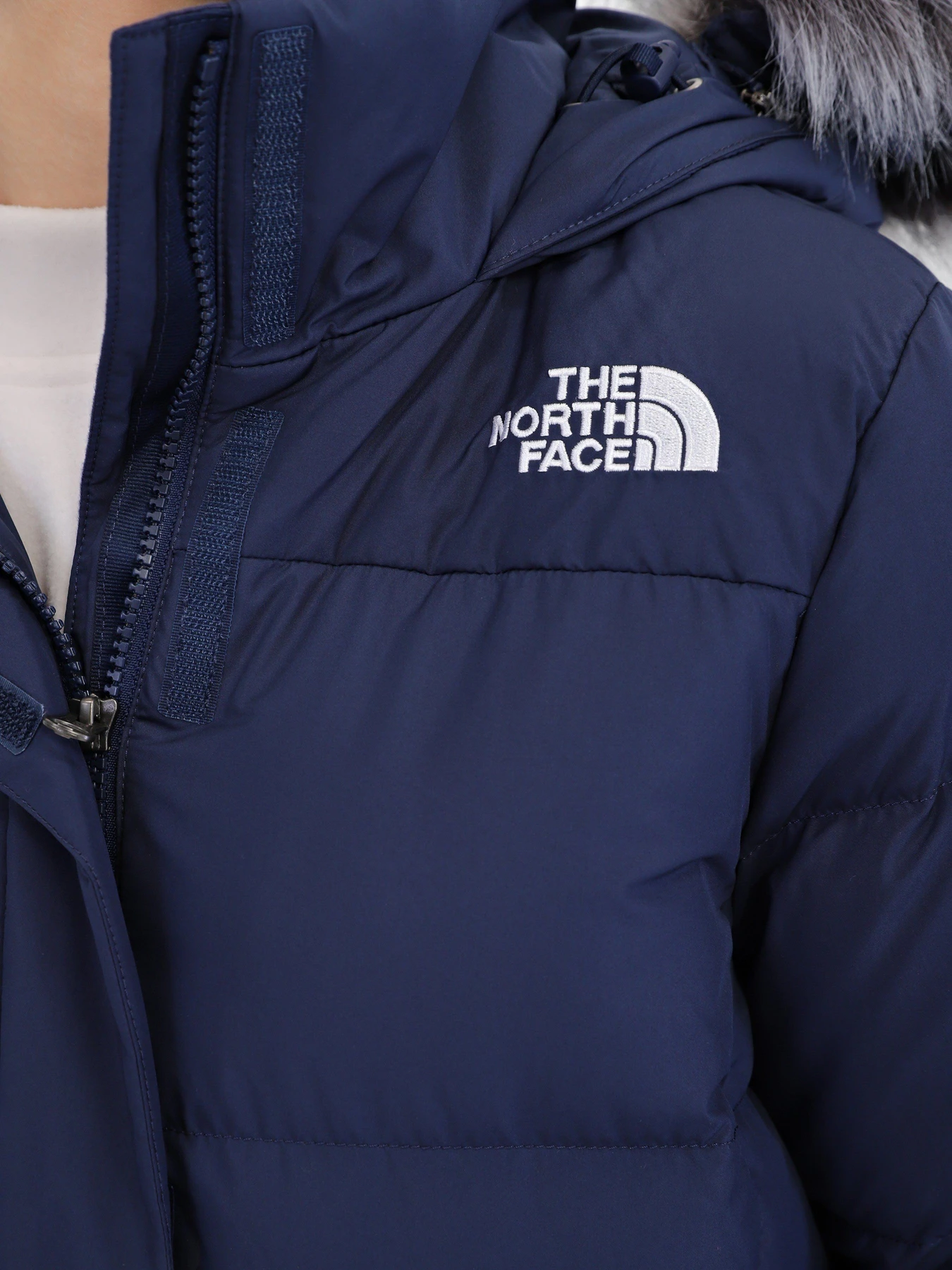 Куртки та дублянки The North Face Gotham модель NF0A4R338K21 Фото