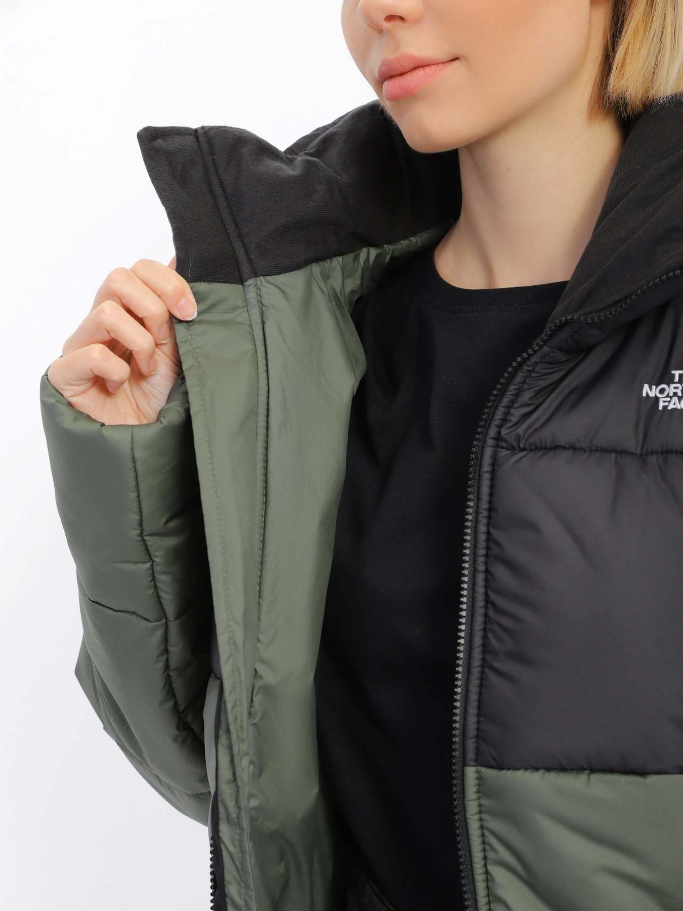 Куртки и дубленки The North Face Saikuru модель NF0A4WAPNYC1 Куртки и дубленки The North Face Saikuru модель NF0A4WAPNYC1 Фото