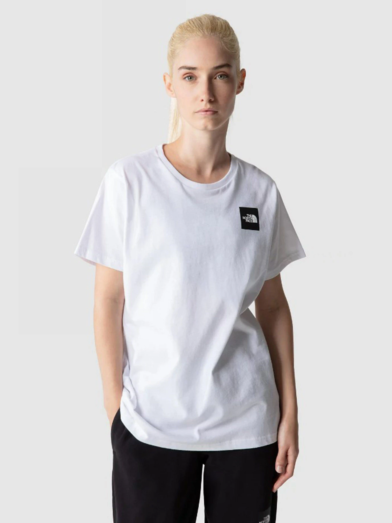 Футболки и поло The North Face Seasonal Fine Short-sleeve модель NF0A7X3FFN41 Футболки и поло The North Face Seasonal Fine Short-sleeve модель NF0A7X3FFN41 Фото