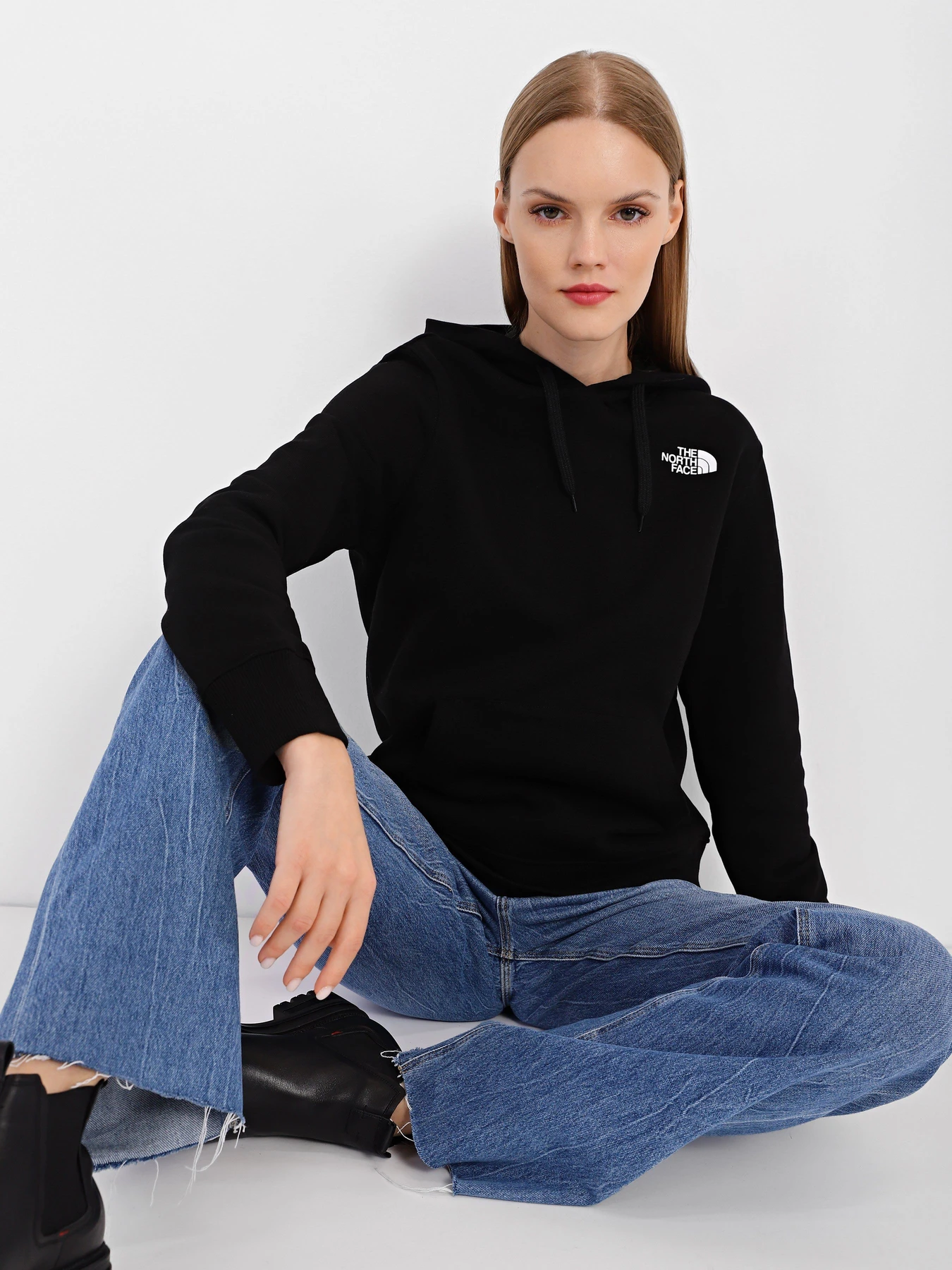 Худи и свитшоты The North Face Simple Dome модель NF0A7X2TJK31 Худи и свитшоты The North Face Simple Dome модель NF0A7X2TJK31 Фото
