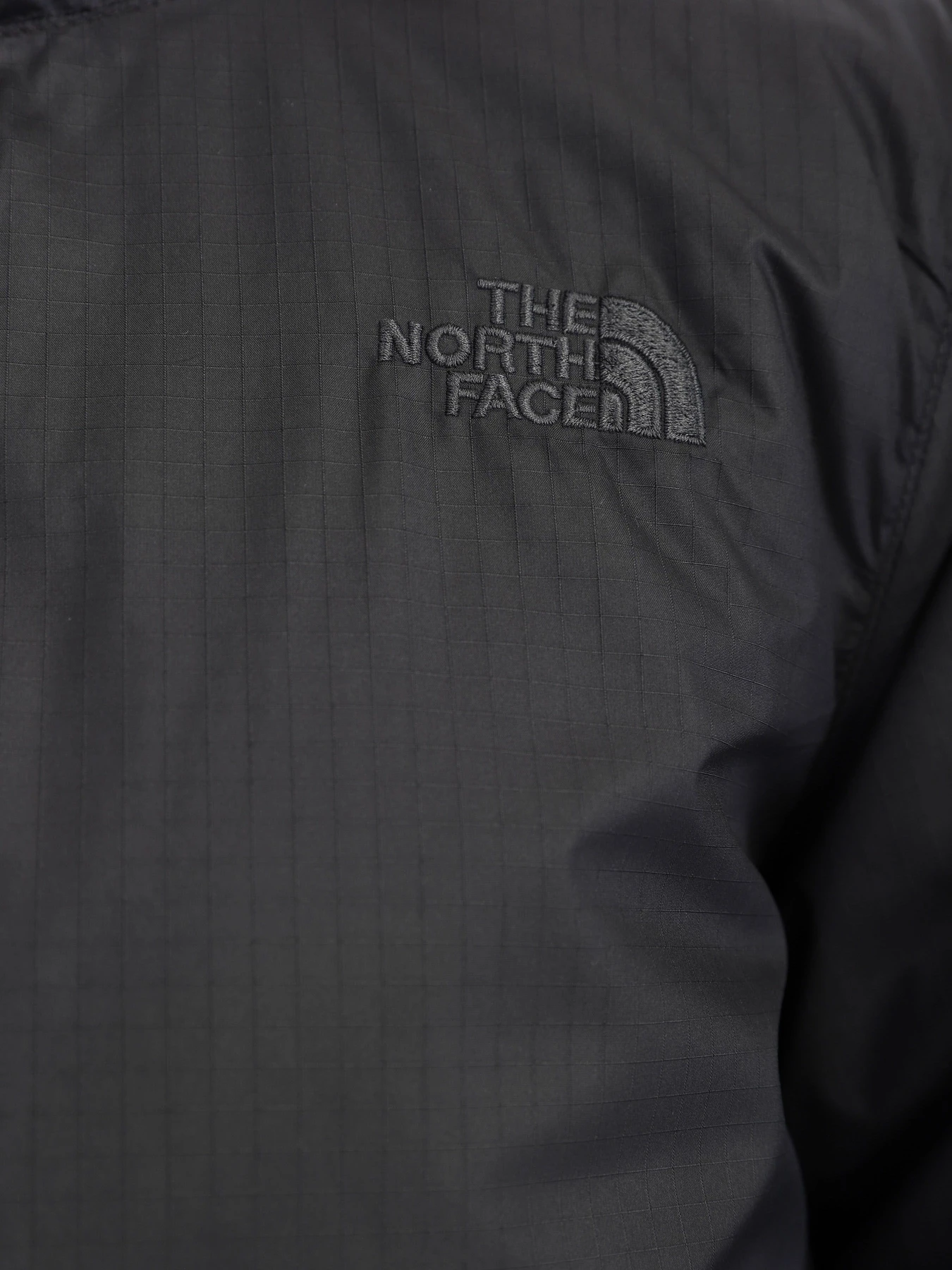 Куртки и дубленки The North Face модель NF0A7UKDJK31 Куртки и дубленки The North Face модель NF0A7UKDJK31 Фото