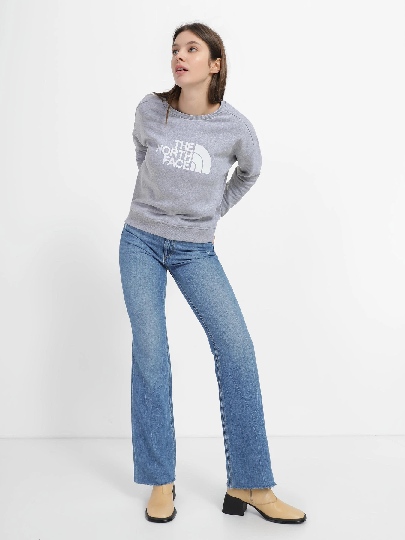 Худи и свитшоты The North Face Drew Peak Crew модель NF0A3S4GGAV1 Фото
