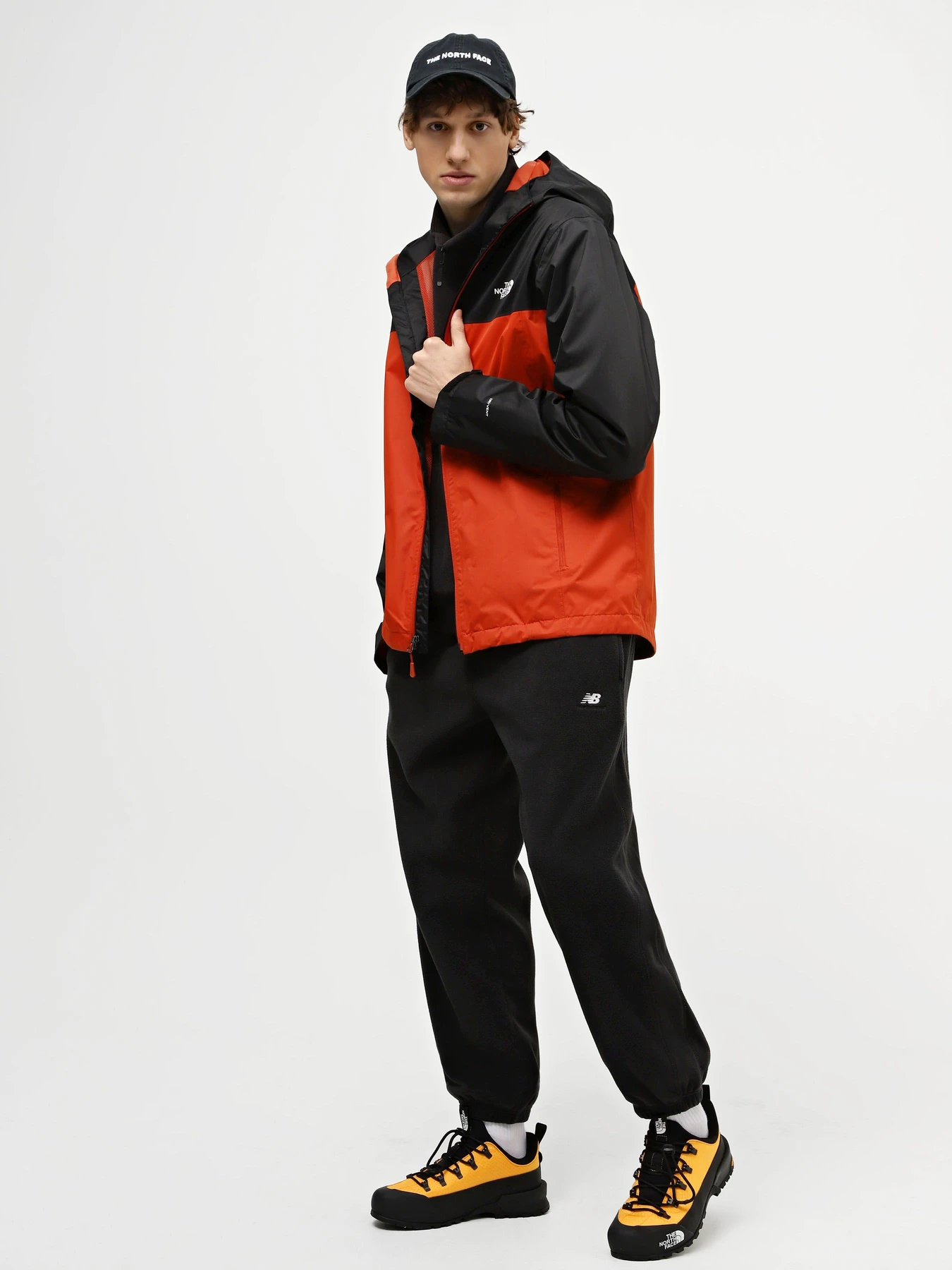 Куртки и дубленки The North Face Softshell Fornet модель NF0A3L5GSV61 Куртки и дубленки The North Face Softshell Fornet модель NF0A3L5GSV61 Фото