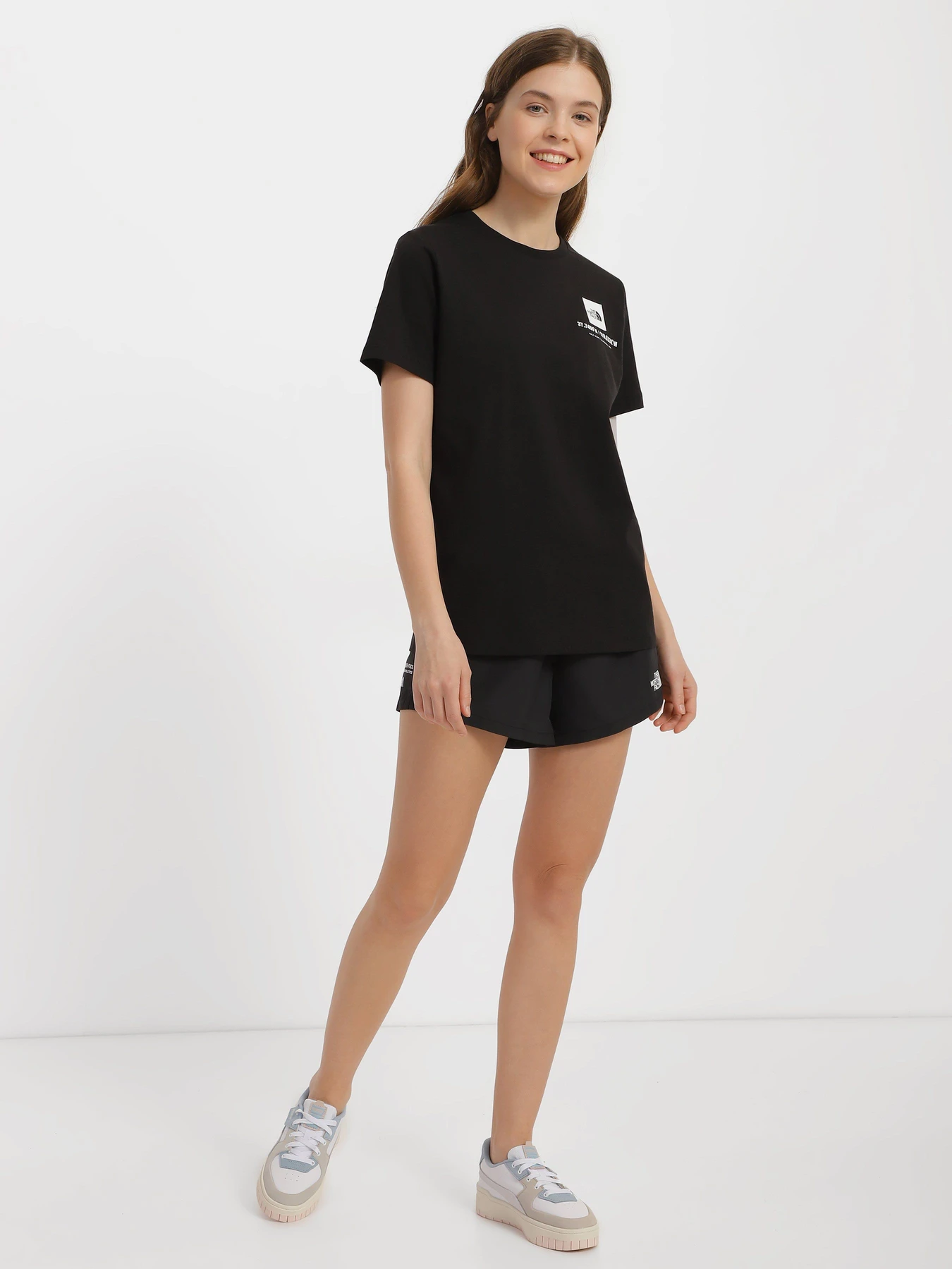 Шорты The North Face Ma модель NF0A7ZB3JK31 Шорты The North Face Ma модель NF0A7ZB3JK31 Фото
