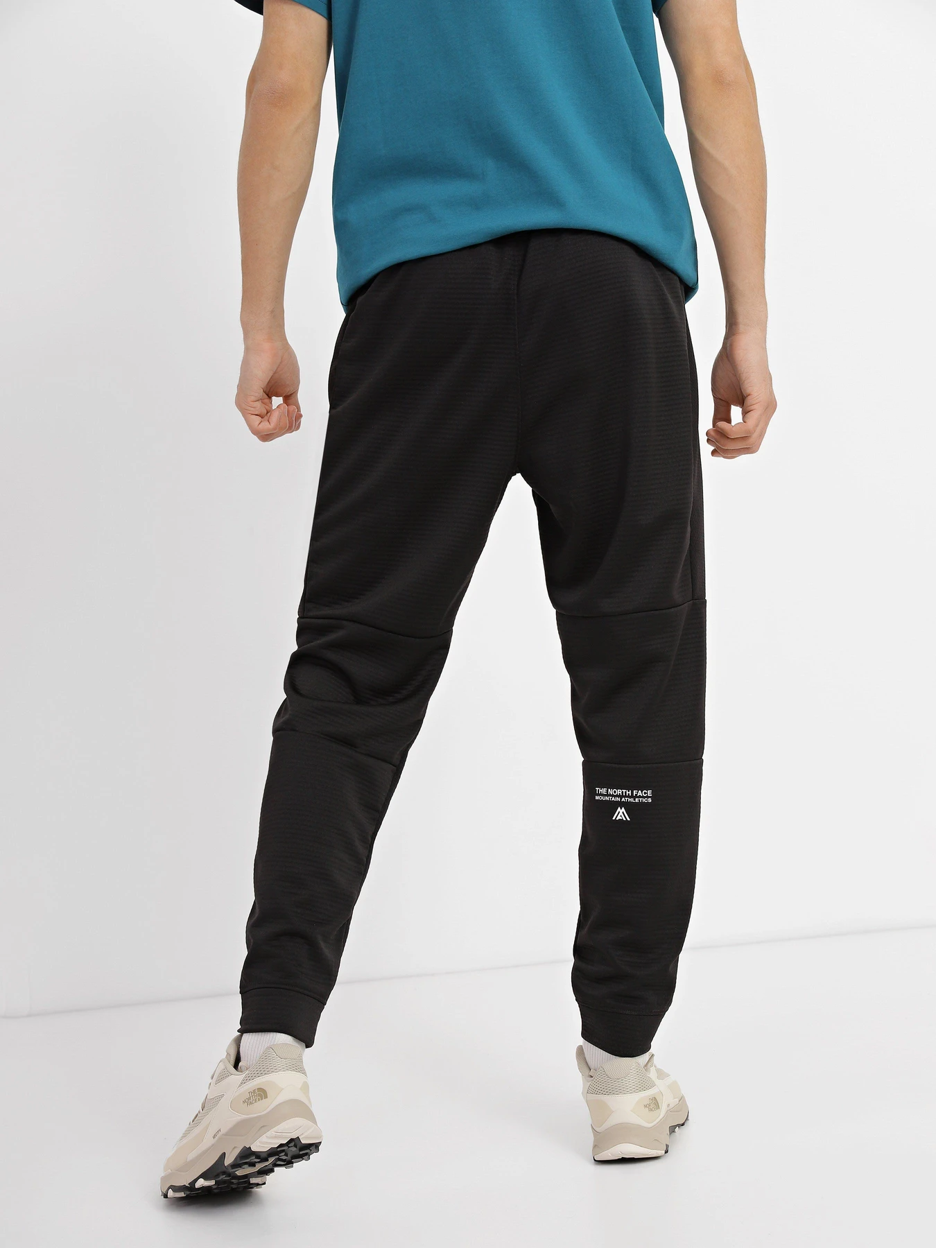 Брюки The North Face Mountain Athletics модель NF0A823UJK31 Фото