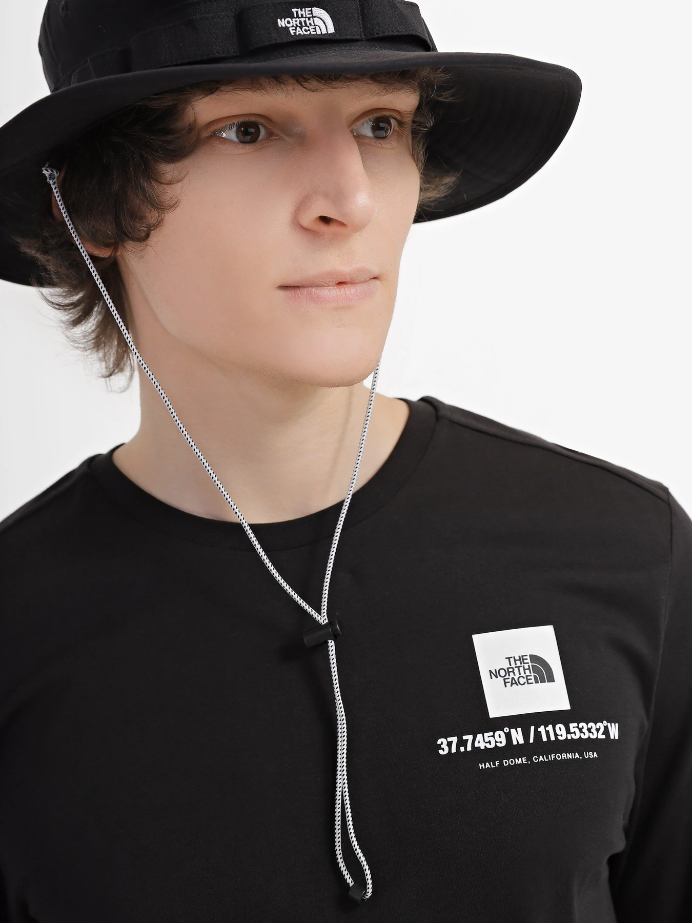 Худи и свитшоты The North Face Coordinates модель NF0A826WJK31 Худи и свитшоты The North Face Coordinates модель NF0A826WJK31 Фото