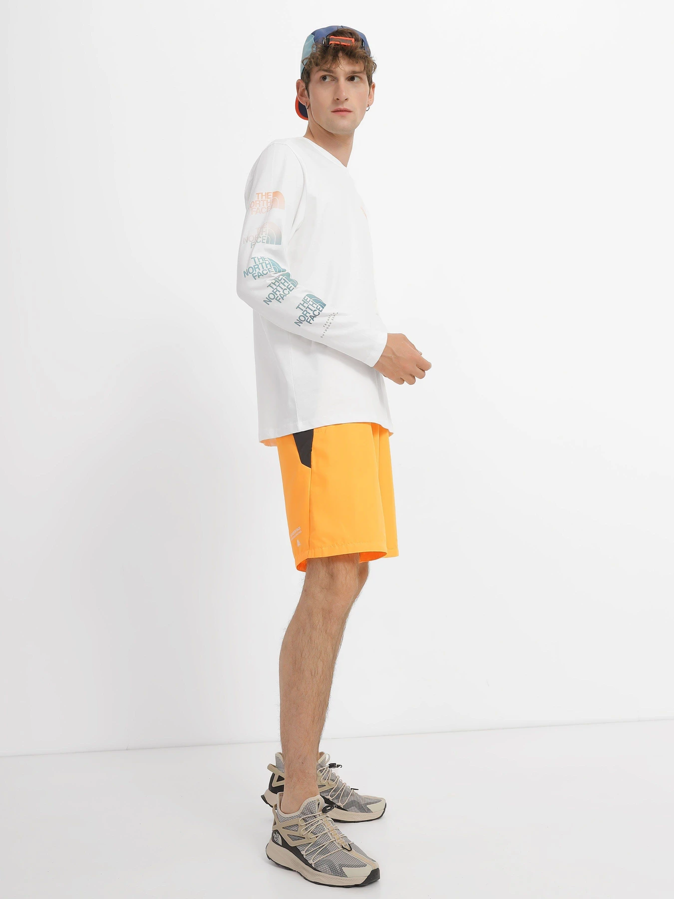 Худи и свитшоты The North Face Graphic модель NF0A83FPN3N1 Худи и свитшоты The North Face Graphic модель NF0A83FPN3N1 Фото