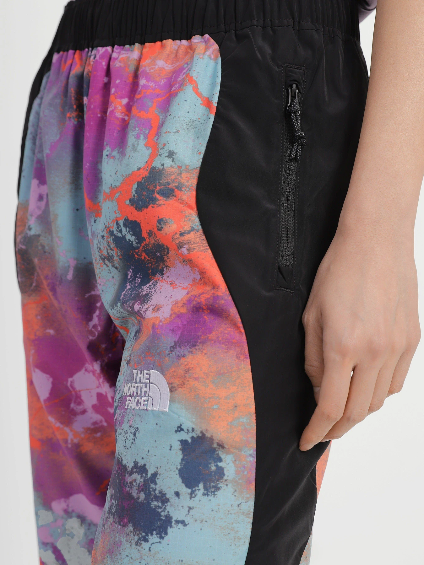 Брюки The North Face Printed Dynaka Summer модель NF0A84Z1ITV1 Брюки The North Face Printed Dynaka Summer модель NF0A84Z1ITV1 Фото