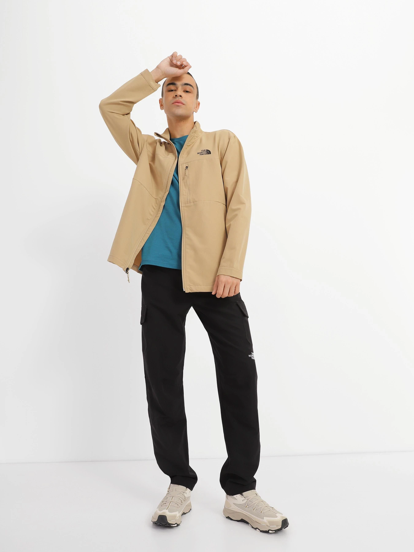 Куртки и дубленки The North Face Softshell модель NF0A8274LK51 Фото