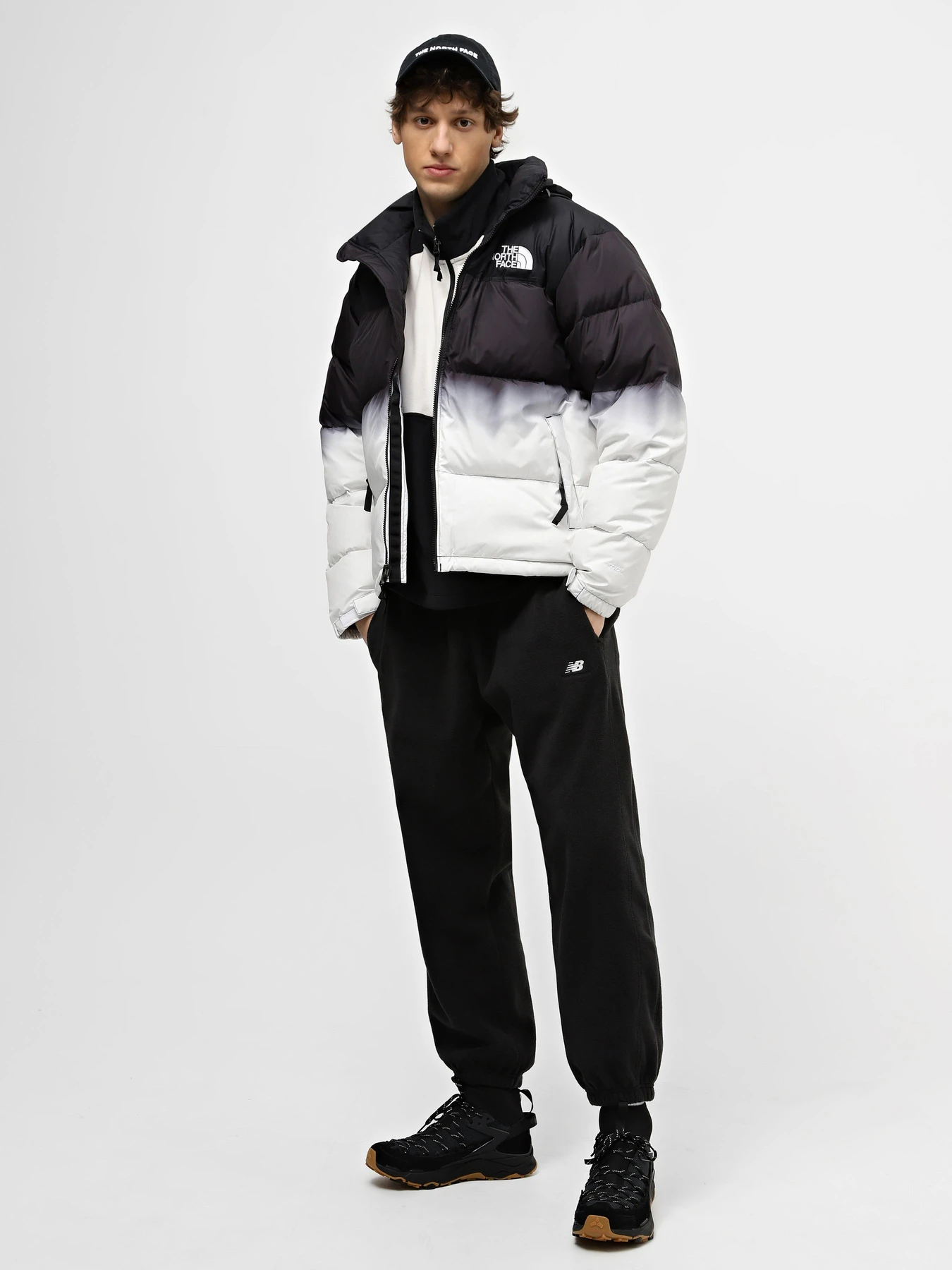 Куртки и дубленки The North Face 96 Nuptse Dip Dye модель NF0A84QWMTT1 Фото