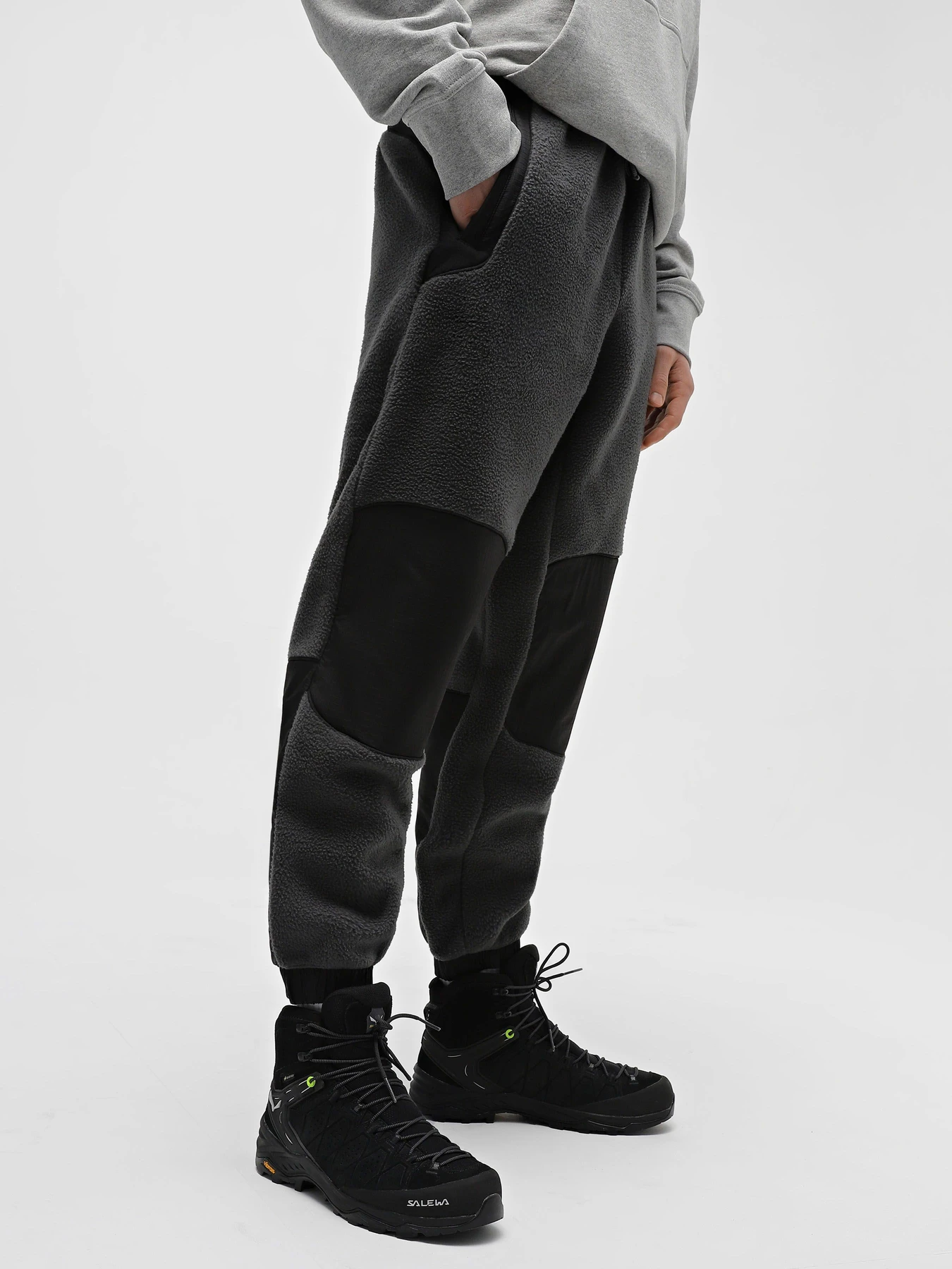 Брюки The North Face Fleeski Y2K модель NF0A852KMN81 Брюки The North Face Fleeski Y2K модель NF0A852KMN81 Фото