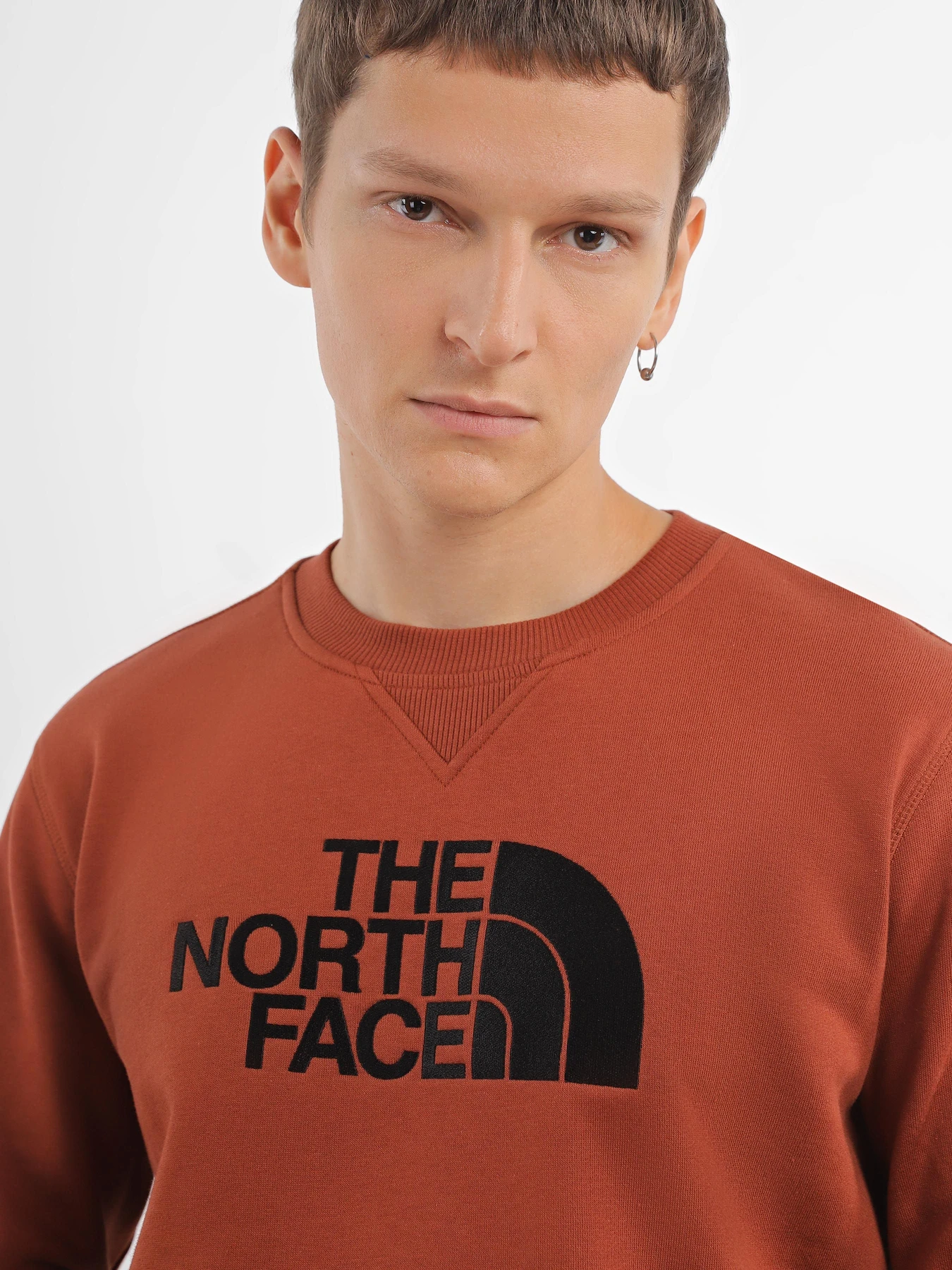 Худи и свитшоты The North Face Drew Peak Crew Neck модель NF0A4SVRUBC1 Худи и свитшоты The North Face Drew Peak Crew Neck модель NF0A4SVRUBC1 Фото