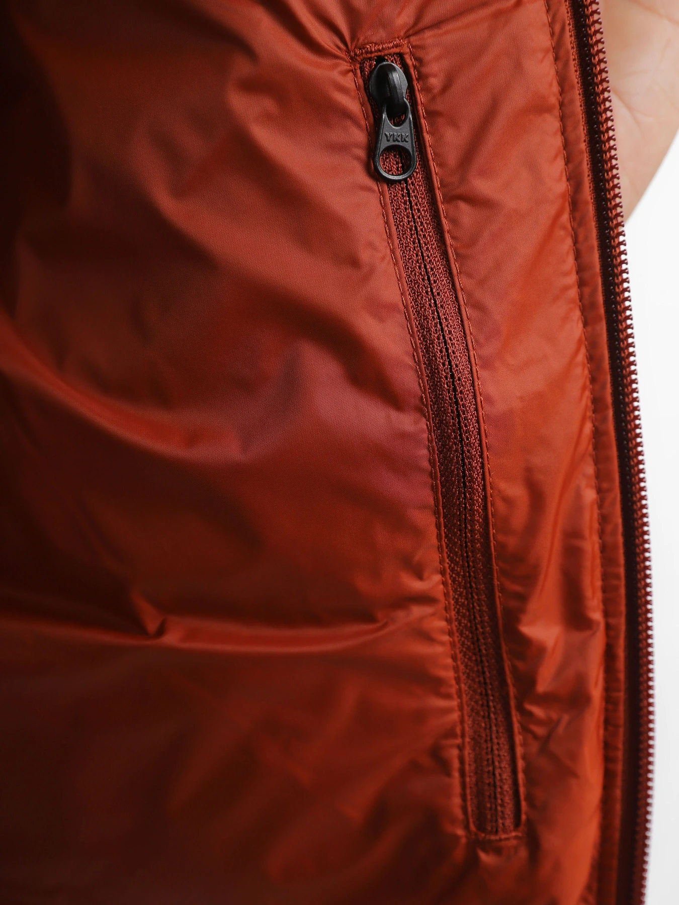 Куртки та дублянки The North Face Diablo Down модель NF0A4M9JWEW1 Фото