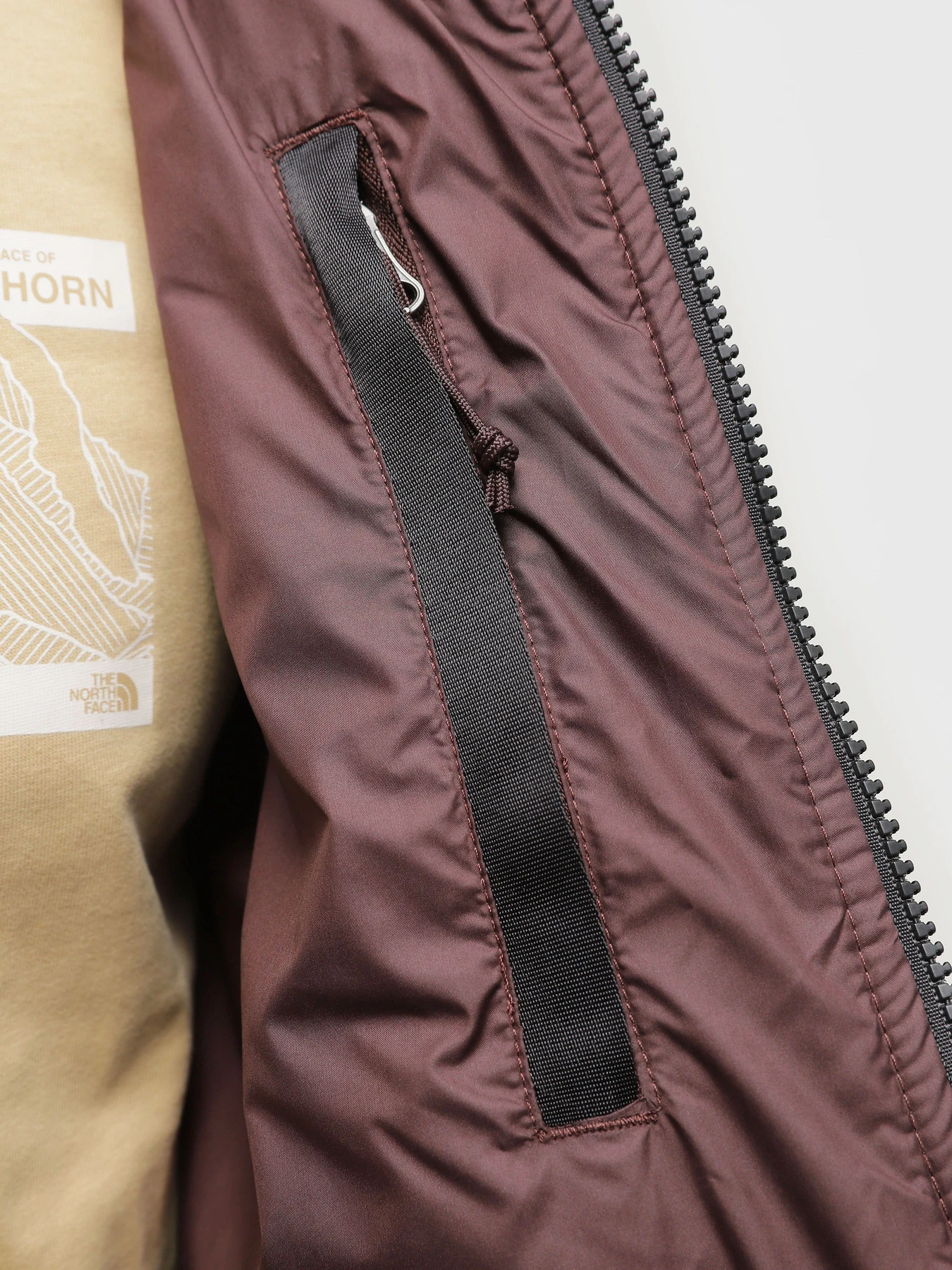 Куртки и дубленки The North Face Himalayan Insulated модель NF0A4QYZLOS1 Фото