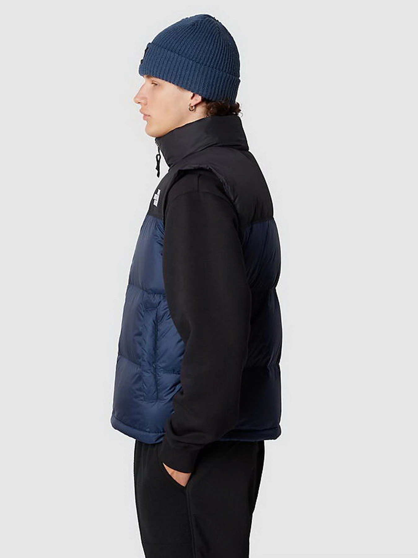 Куртки и дубленки The North Face 1996 RETRO NUPTSE модель NF0A3JQQ92A1 Куртки и дубленки The North Face 1996 RETRO NUPTSE модель NF0A3JQQ92A1 Фото