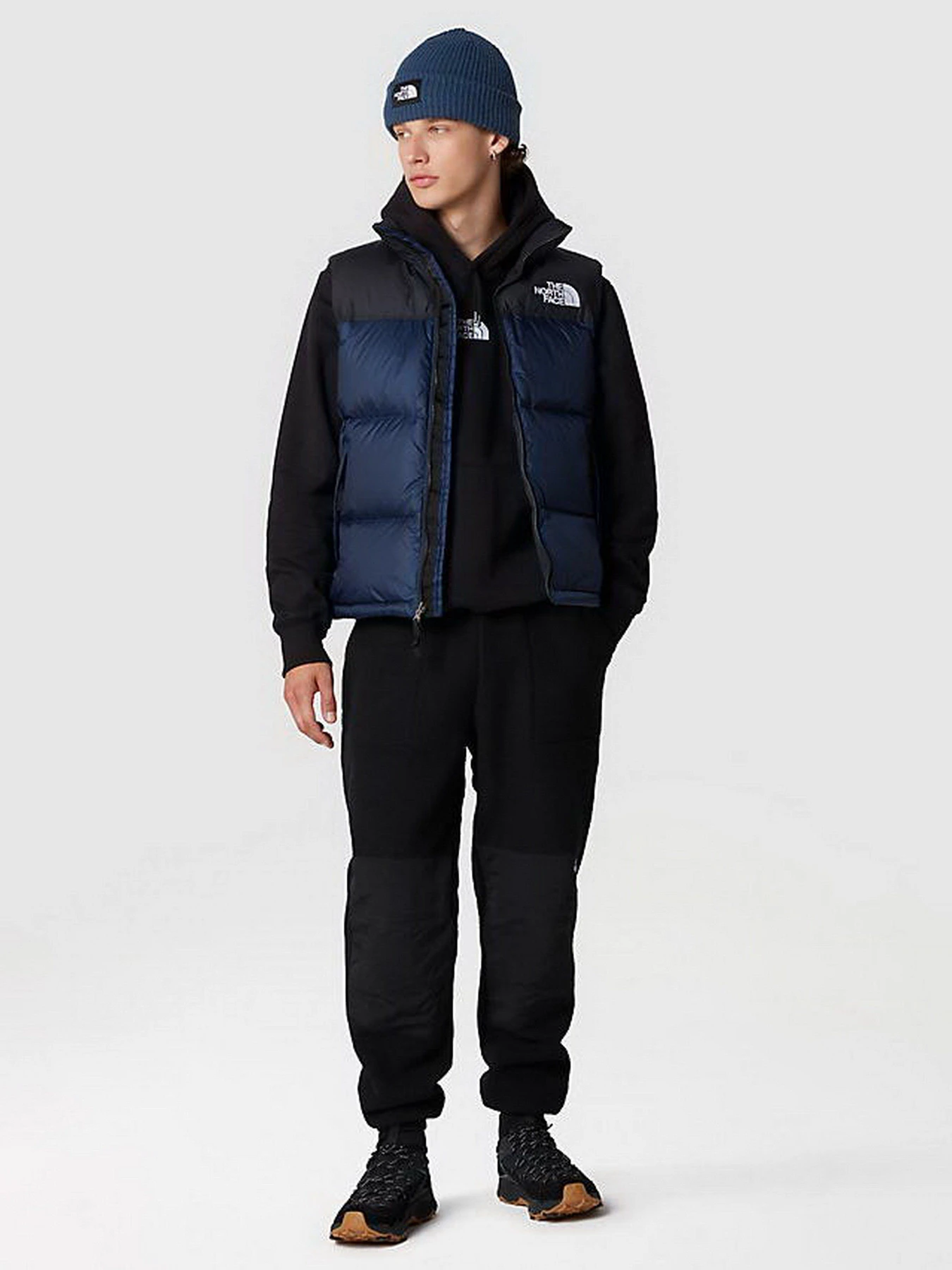 Куртки и дубленки The North Face 1996 RETRO NUPTSE модель NF0A3JQQ92A1 Куртки и дубленки The North Face 1996 RETRO NUPTSE модель NF0A3JQQ92A1 Фото