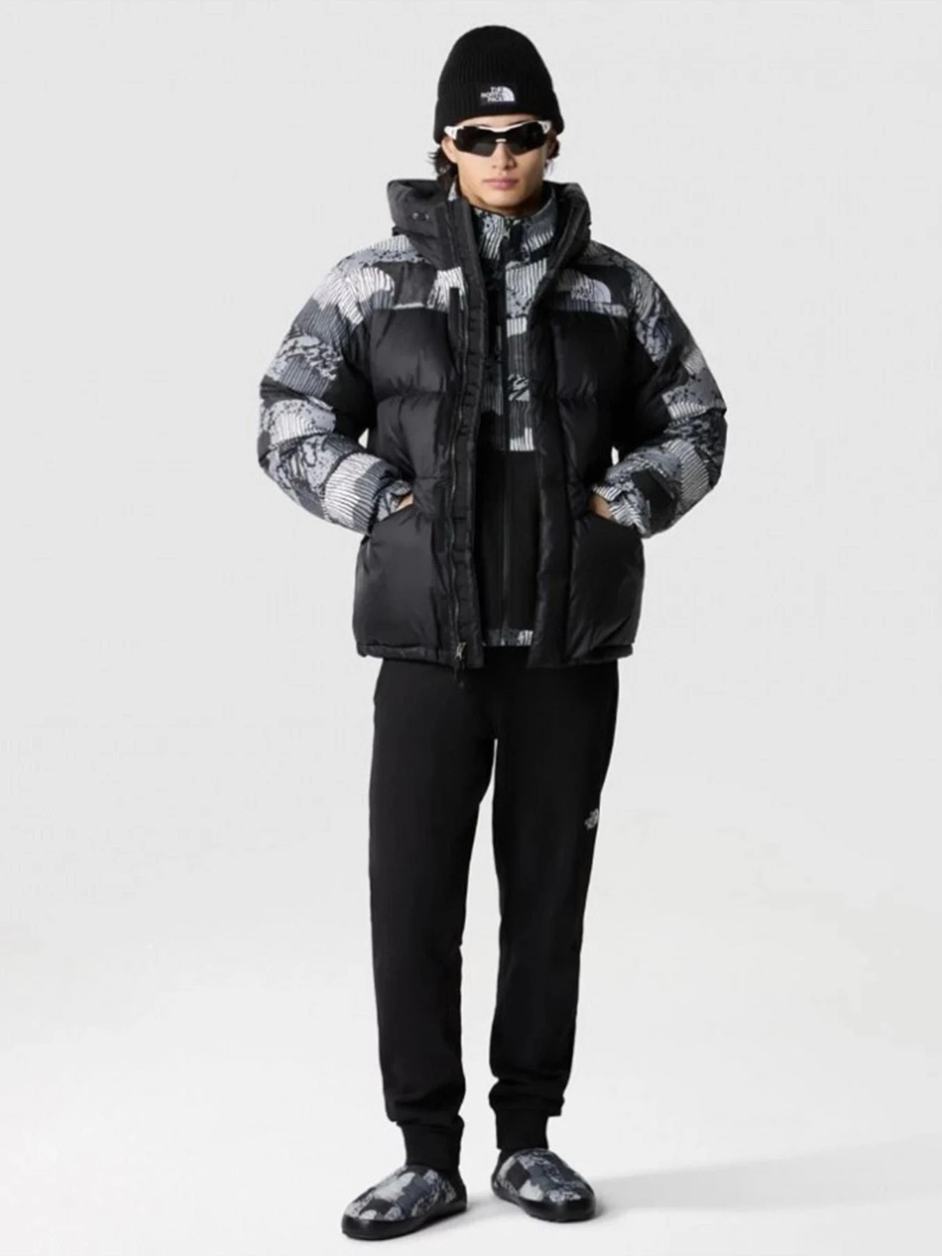 Куртки та дублянки The North Face Himalayan модель NF0A4QYXOVT1 Фото