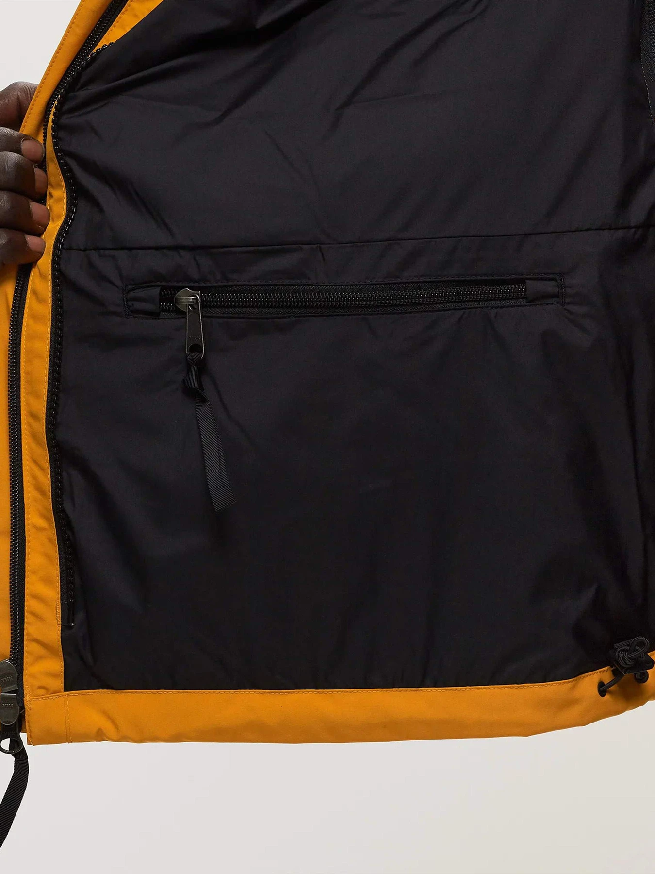 Куртки та дублянки The North Face GTX Mountain Guide Insulated модель NF0A831MZU31 Фото