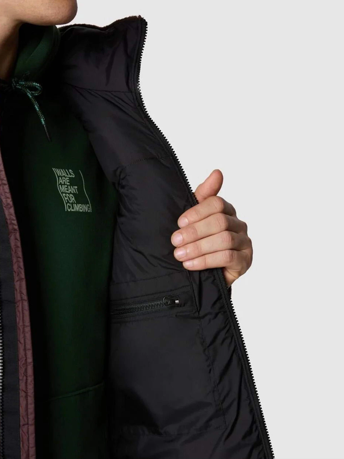 Куртки и дубленки The North Face Versa Velour Nuptse модель NF0A84F7I0I1 Куртки и дубленки The North Face Versa Velour Nuptse модель NF0A84F7I0I1 Фото