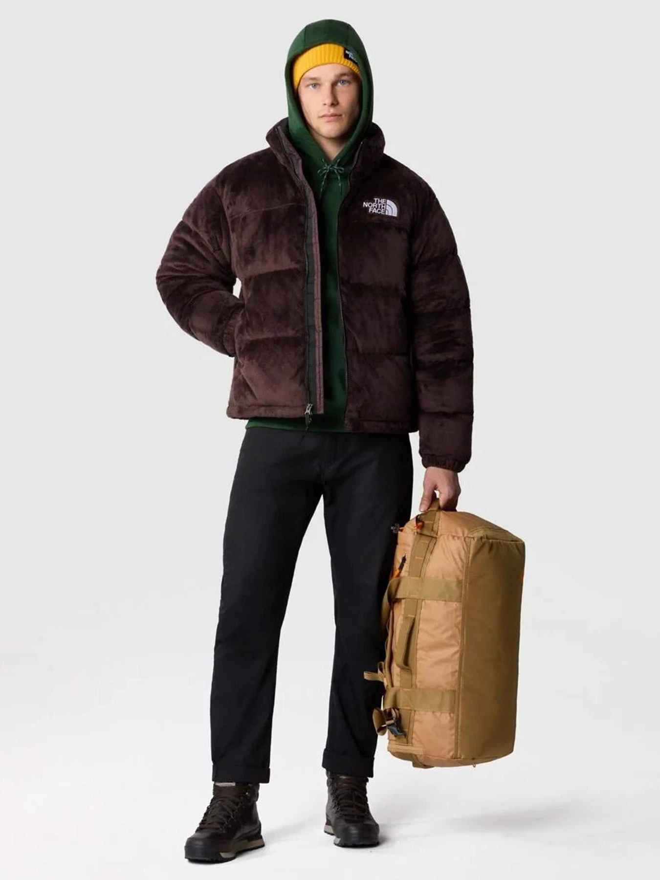 Куртки и дубленки The North Face Versa Velour Nuptse модель NF0A84F7I0I1 Куртки и дубленки The North Face Versa Velour Nuptse модель NF0A84F7I0I1 Фото