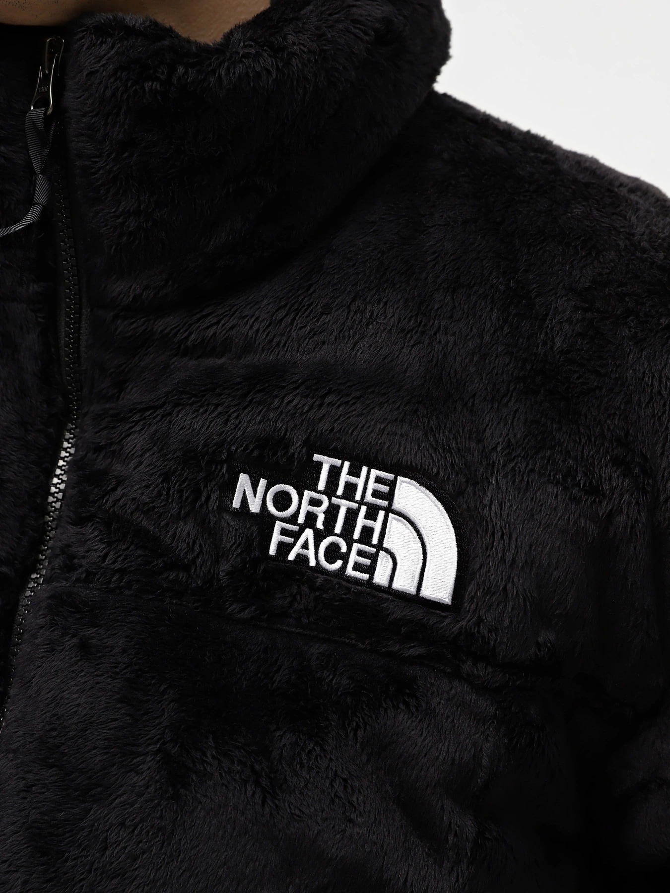 Куртки та дублянки The North Face Versa Velour Nuptse модель NF0A84F7JK31 Фото