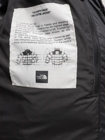 Куртки та дублянки The North Face Lhotse модель NF0A853CJK31 Фото