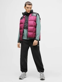Куртки та дублянки The North Face Lhotse модель NF0A853DKK91 Фото