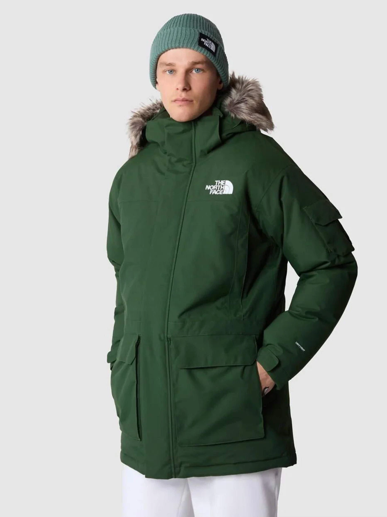 Куртки та дублянки The North Face Recycled Mcmurdo модель NF0A4M8GI0P1 Фото