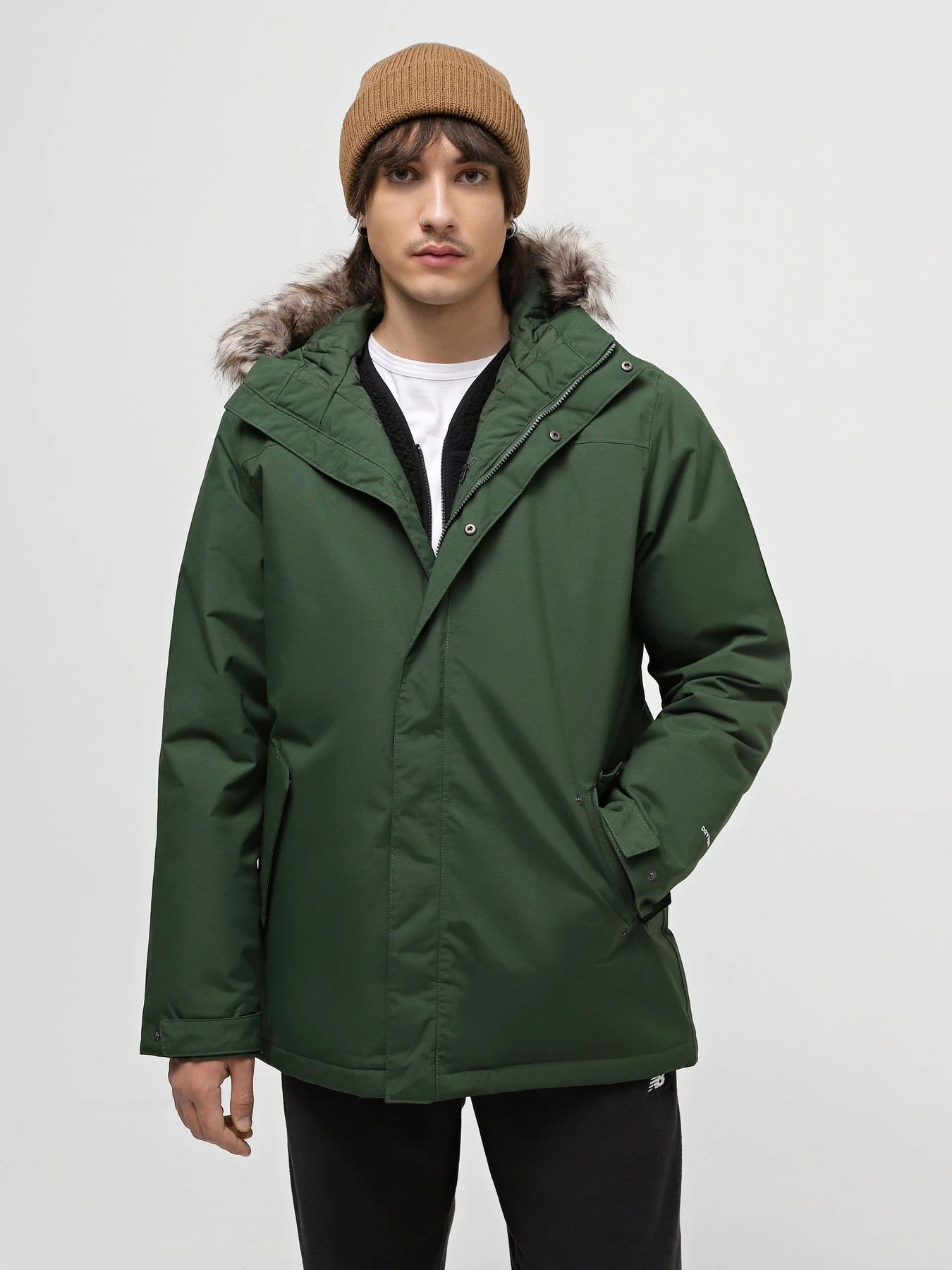 Куртки та дублянки The North Face Recycled Zaneck модель NF0A4M8HI0P1 Фото